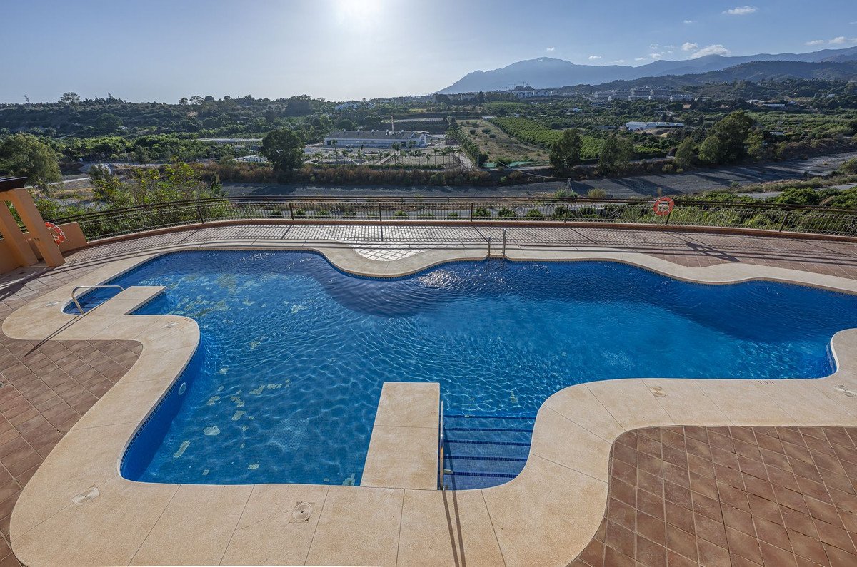 2 Bed Ground Floor Apartment in Cancelada