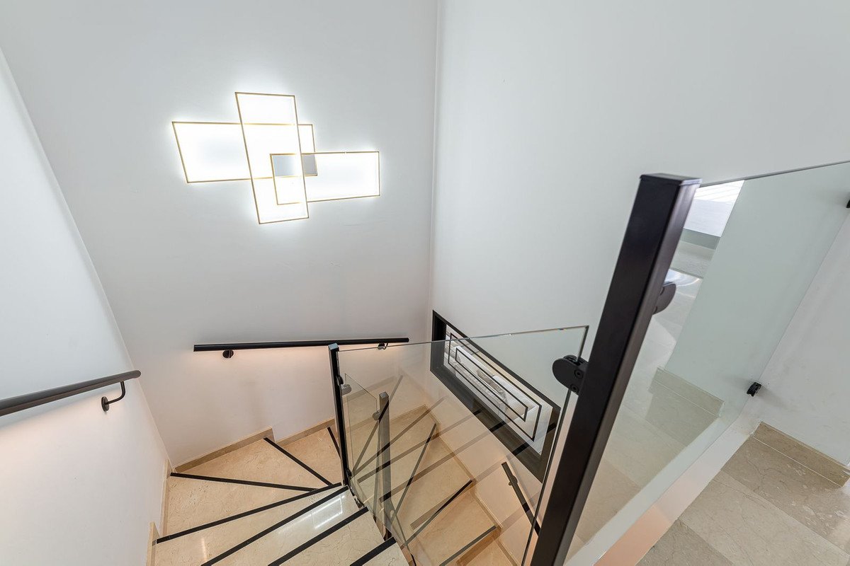 4 Bed Penthouse Duplex in Cancelada
