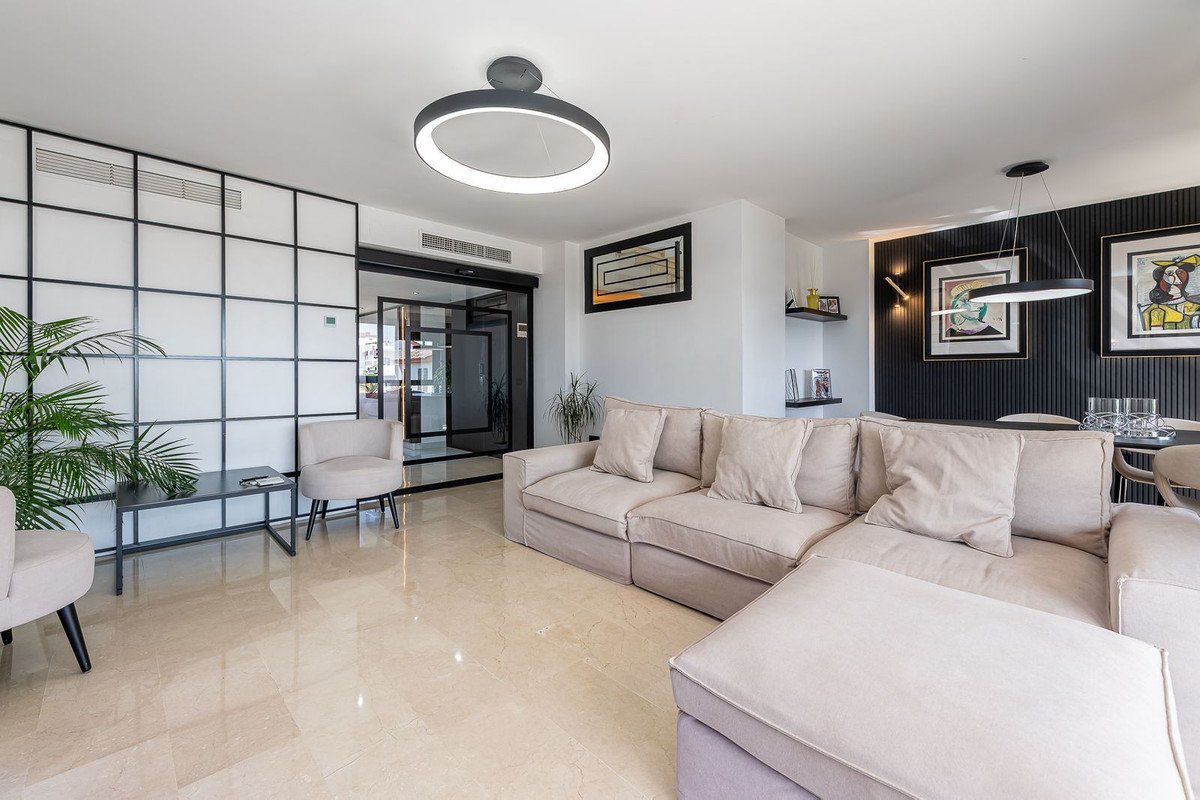 4 Bed Penthouse Duplex in Cancelada