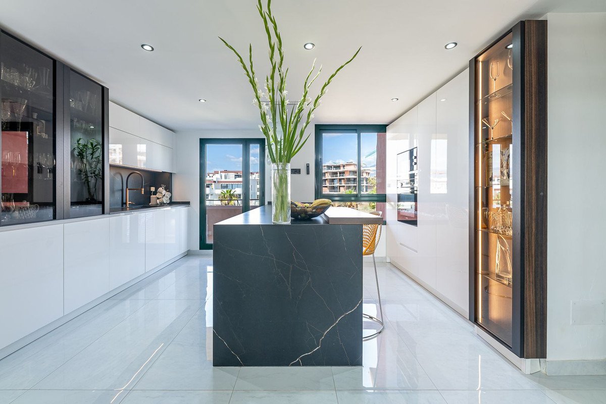 4 Bed Penthouse Duplex in Cancelada