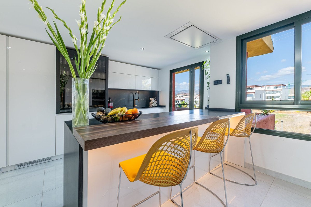 4 Bed Penthouse Duplex in Cancelada