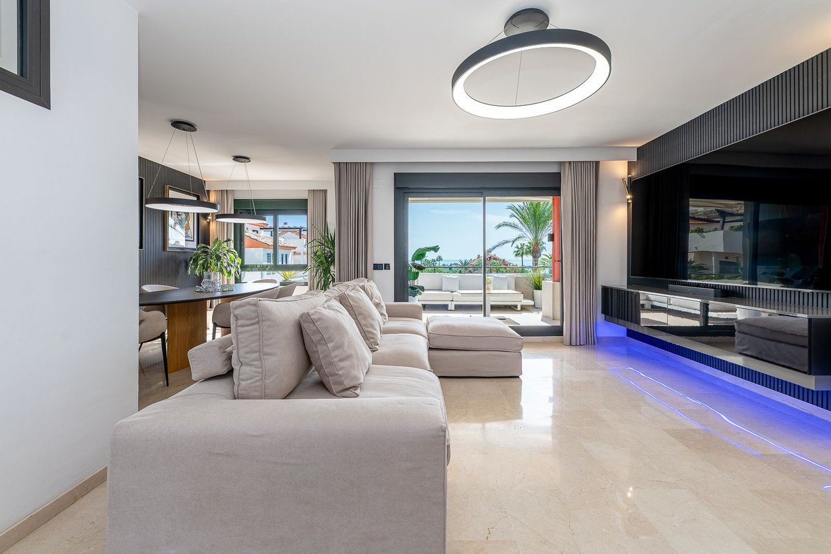 4 Bed Penthouse Duplex in Cancelada
