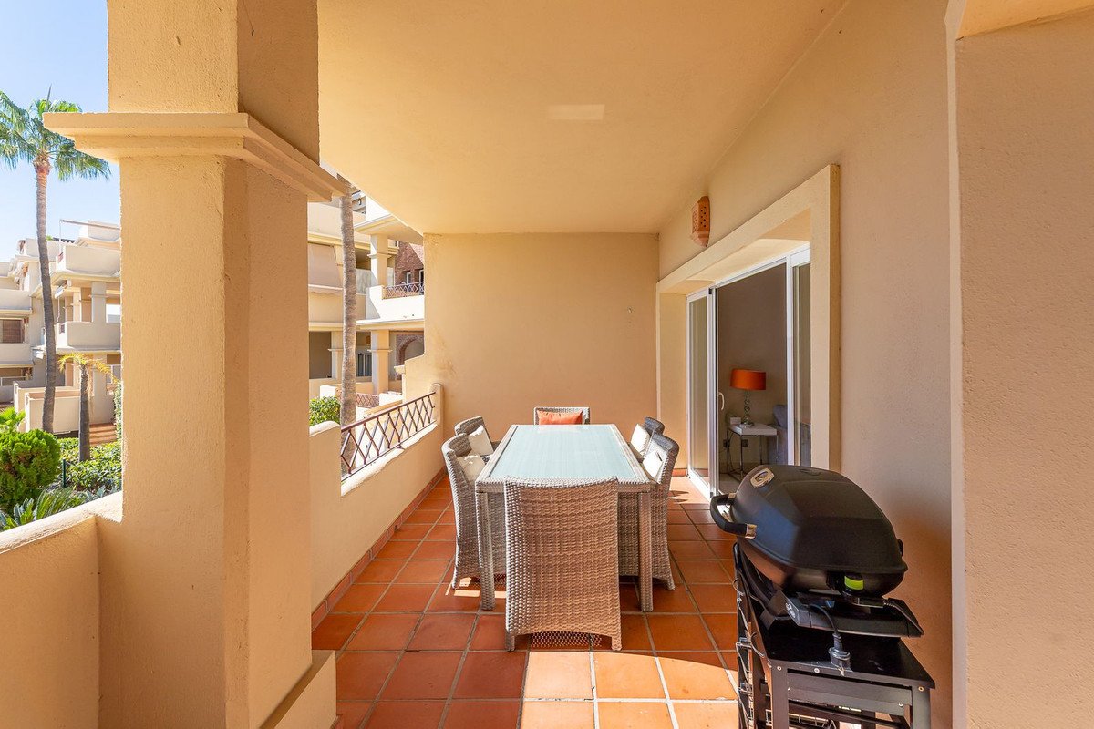 3 Bed Middle Floor Apartment in Bel Air
