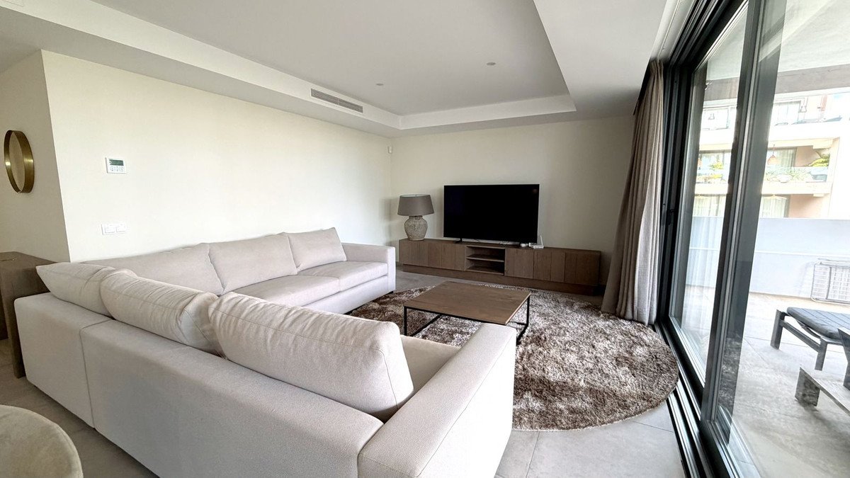3 Bed Ground Floor Apartment in Cancelada