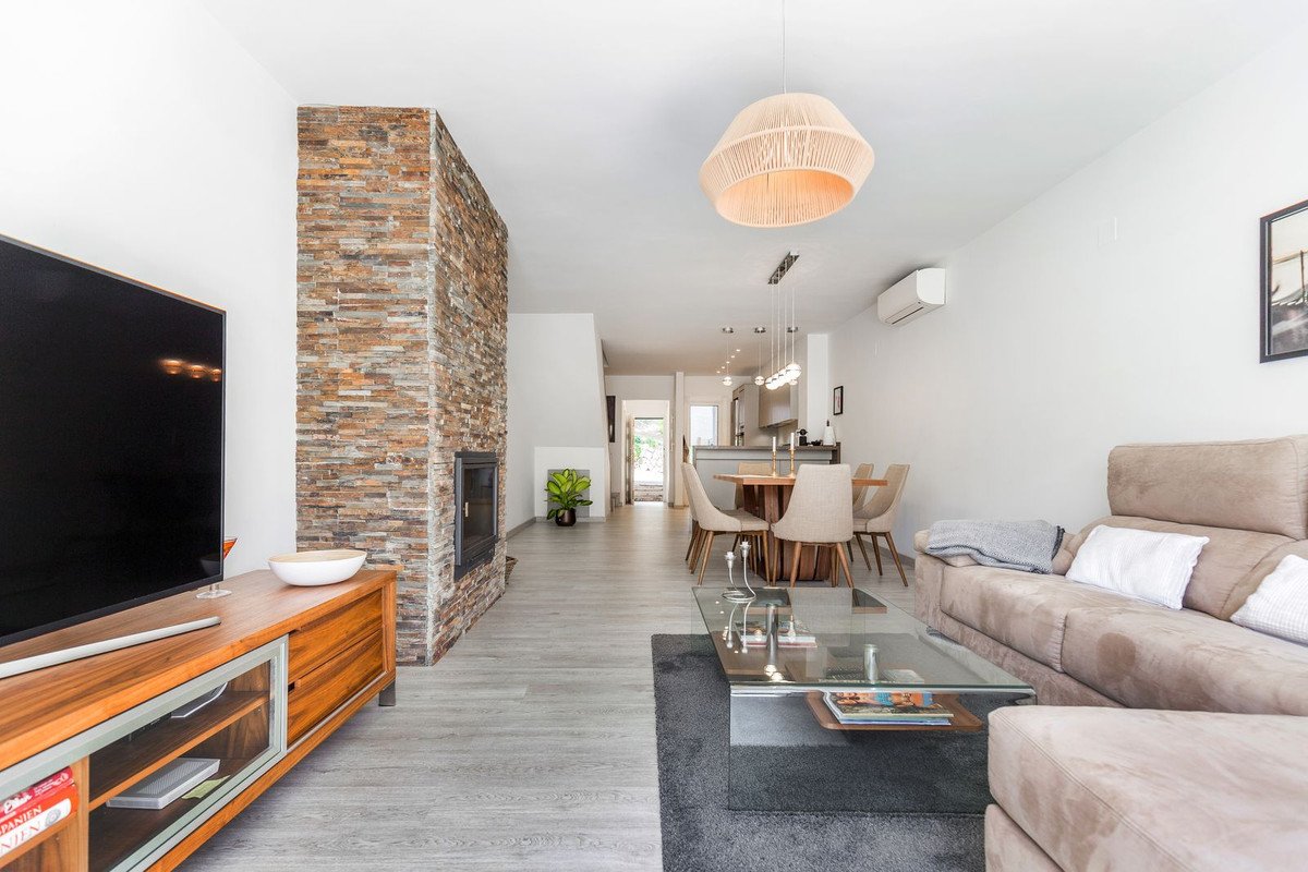 2 Bed Townhouse in Nueva Andalucía
