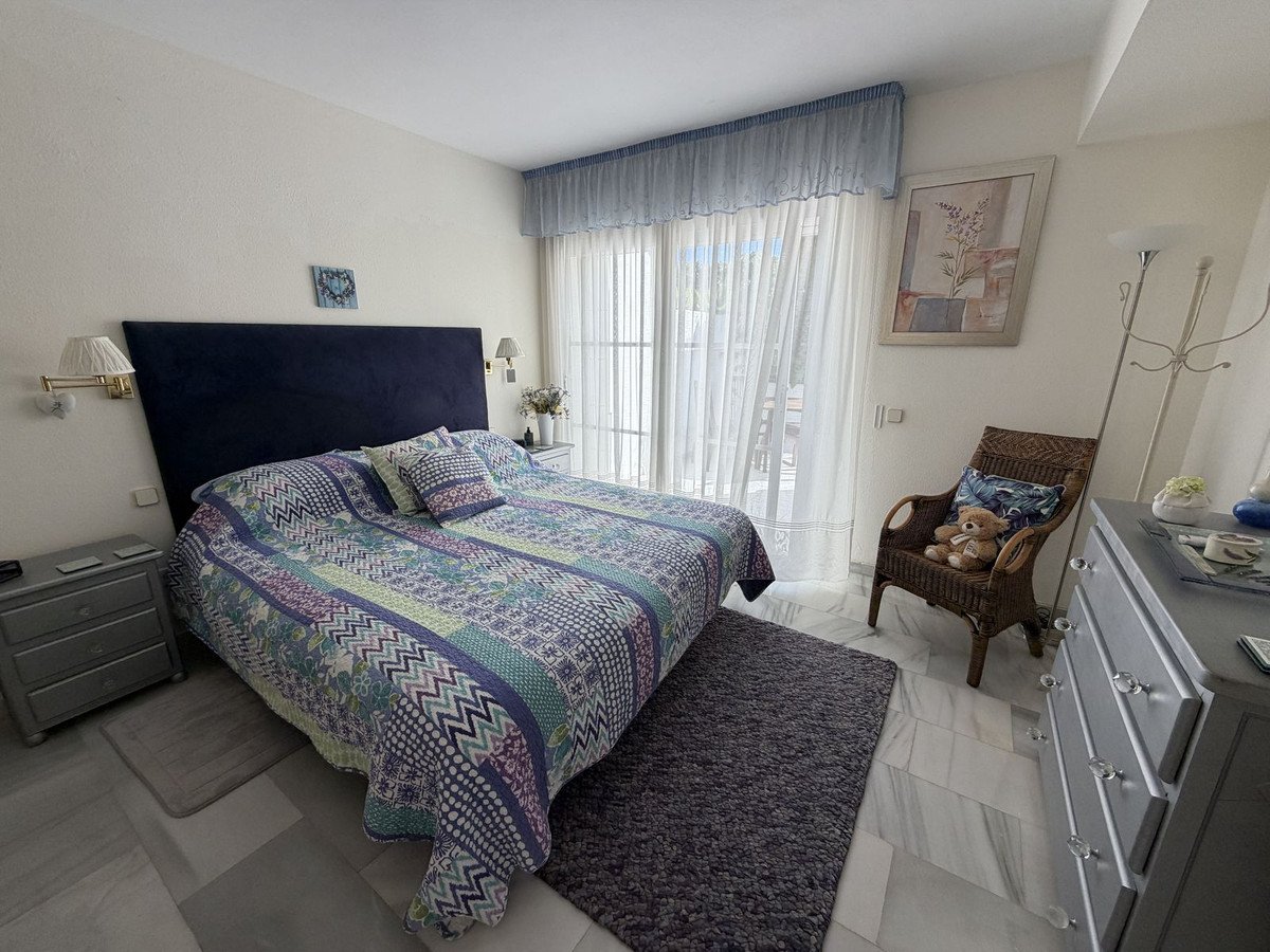 2 Bed Townhouse in El Paraiso