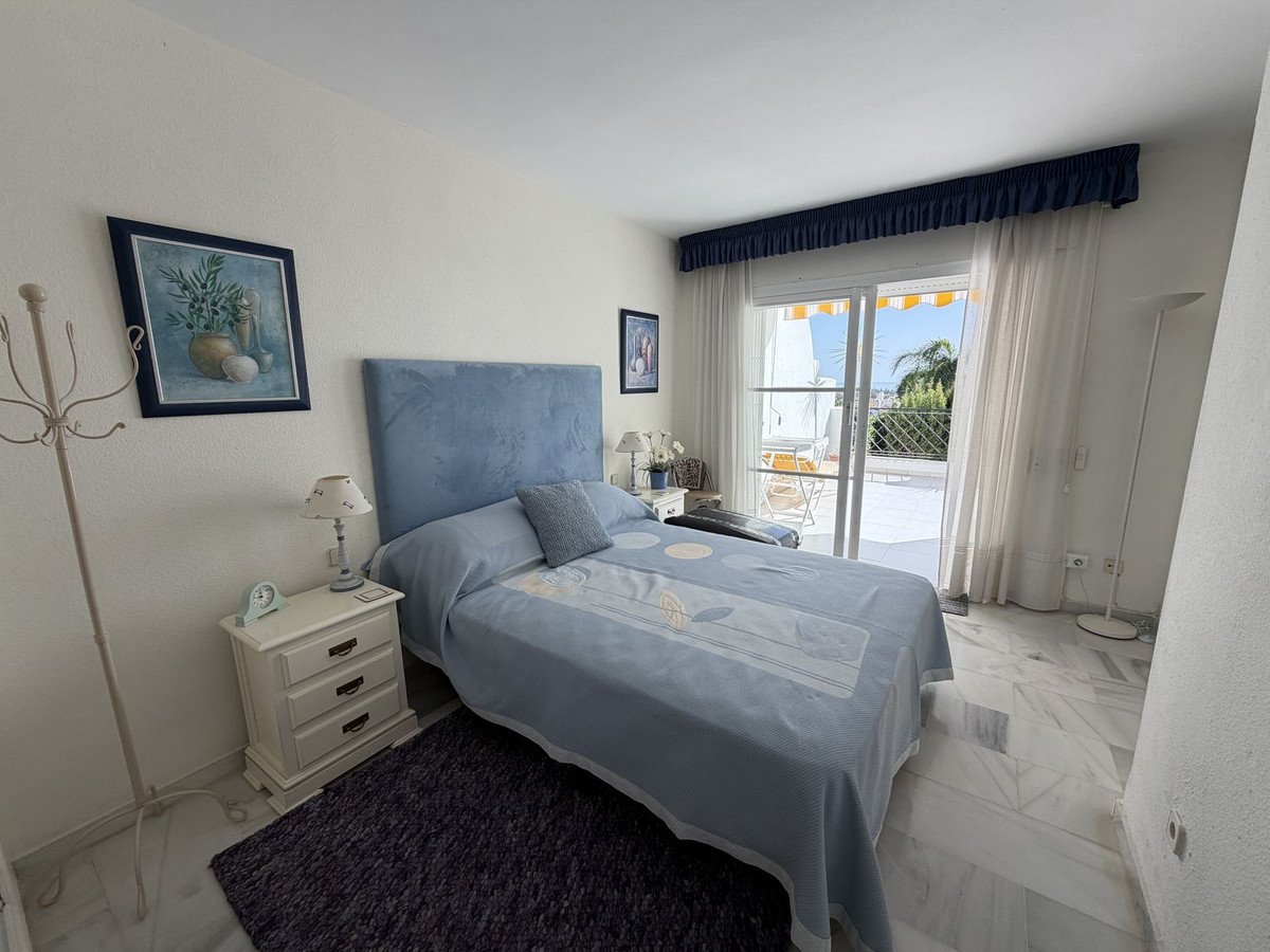 2 Bed Townhouse in El Paraiso