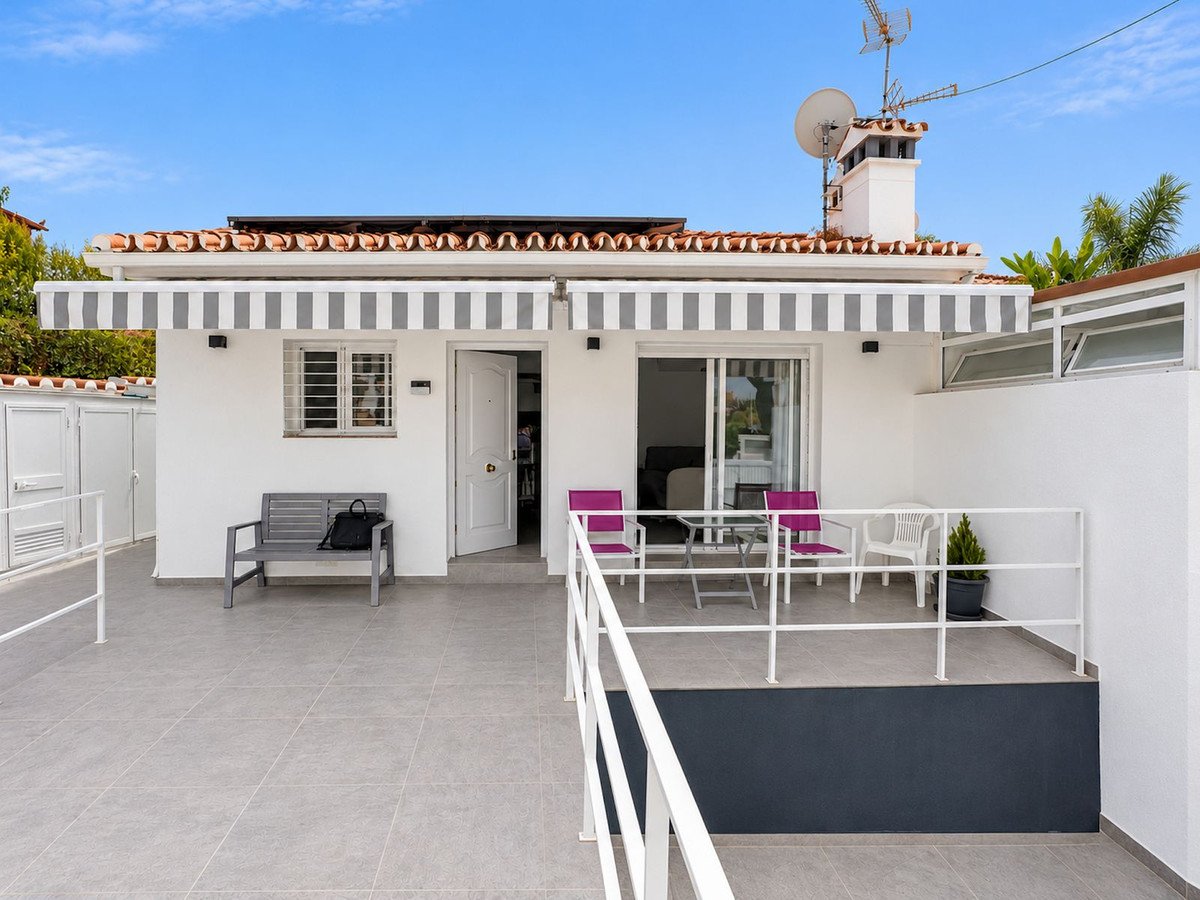 2 Bed Bungalow in Costabella