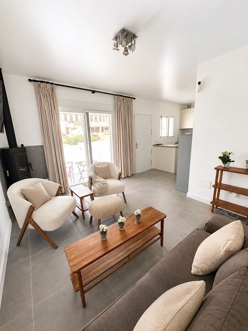 2 Bed Bungalow in Costabella