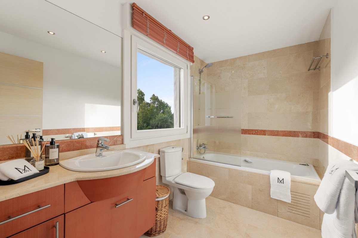 3 Bed Semi-Detached House in The Golden Mile