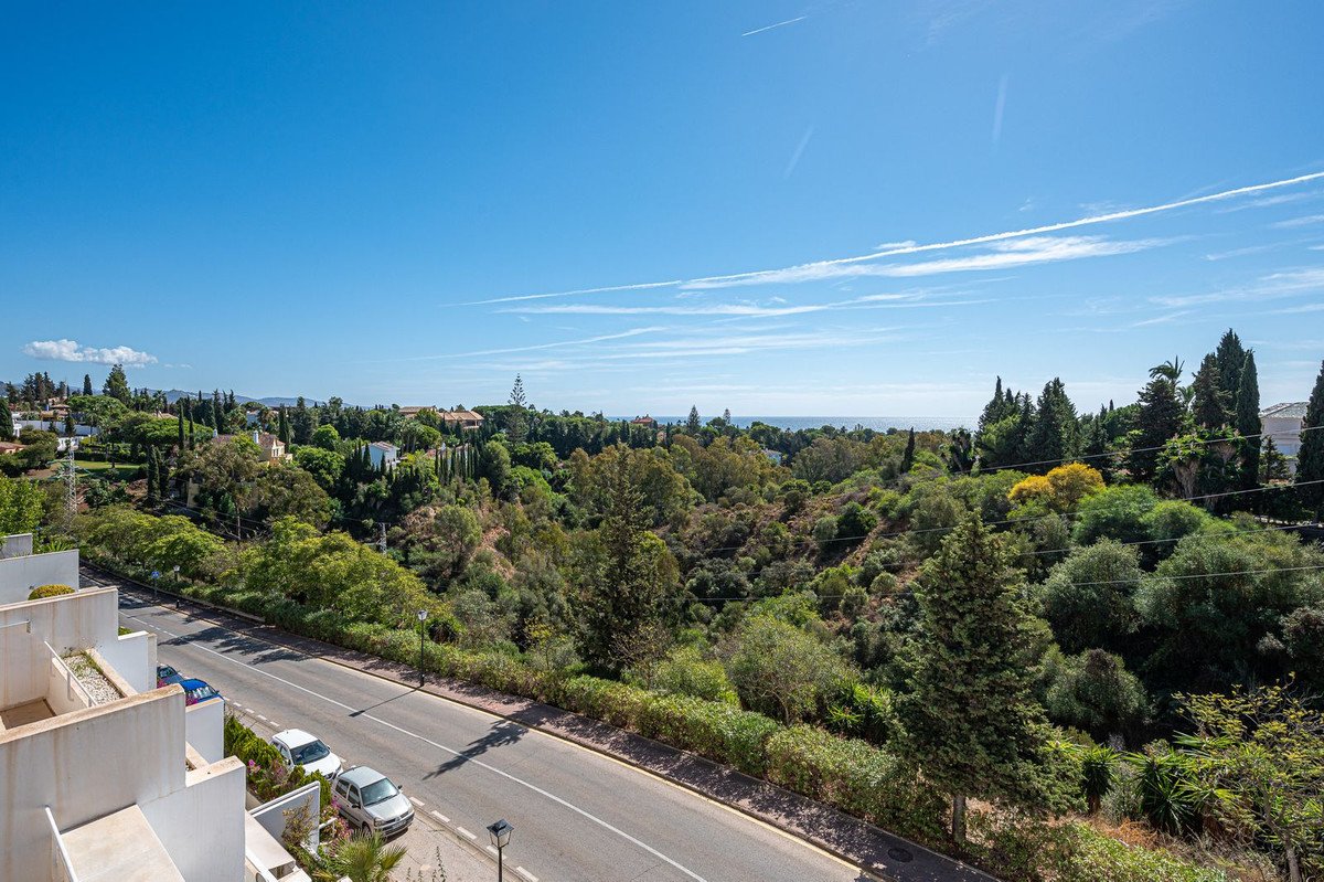 7 Bed Townhouse in The Golden Mile