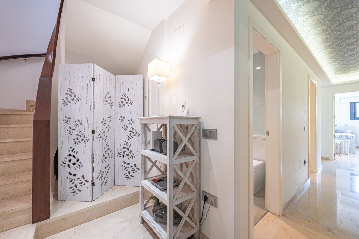 7 Bed Townhouse in The Golden Mile