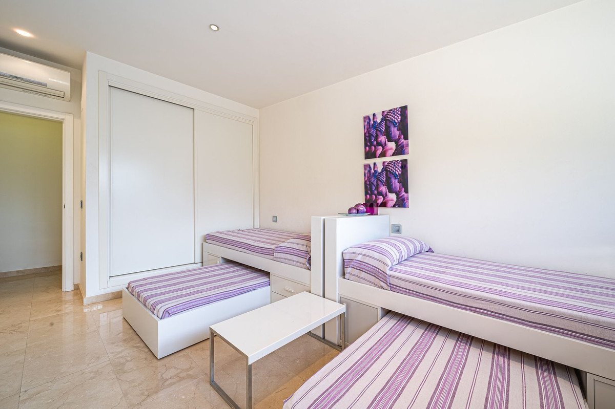 7 Bed Townhouse in The Golden Mile