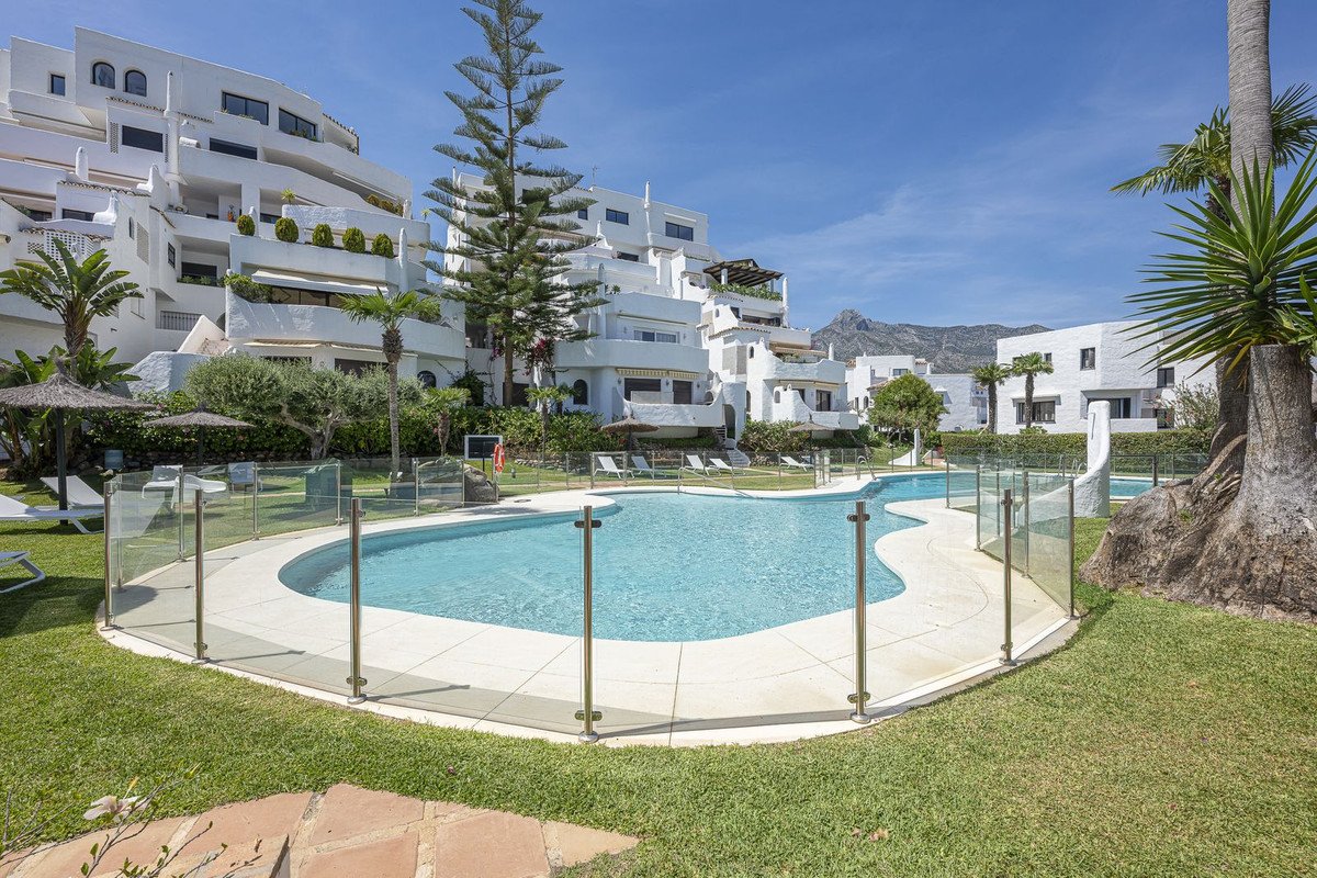 7 Bed Townhouse in The Golden Mile