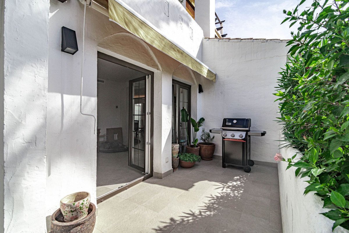 3 Bed Ground Floor Apartment in Nueva Andalucía