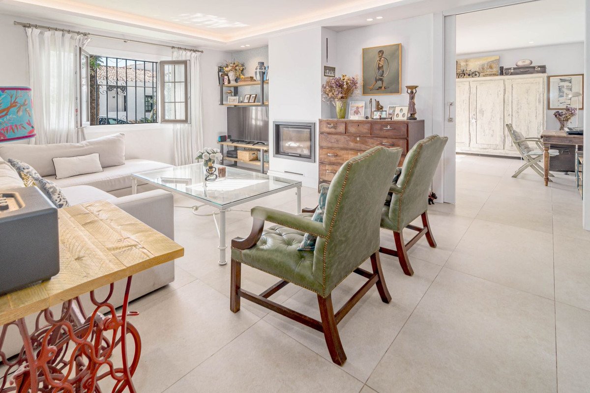 3 Bed Ground Floor Apartment in Nueva Andalucía
