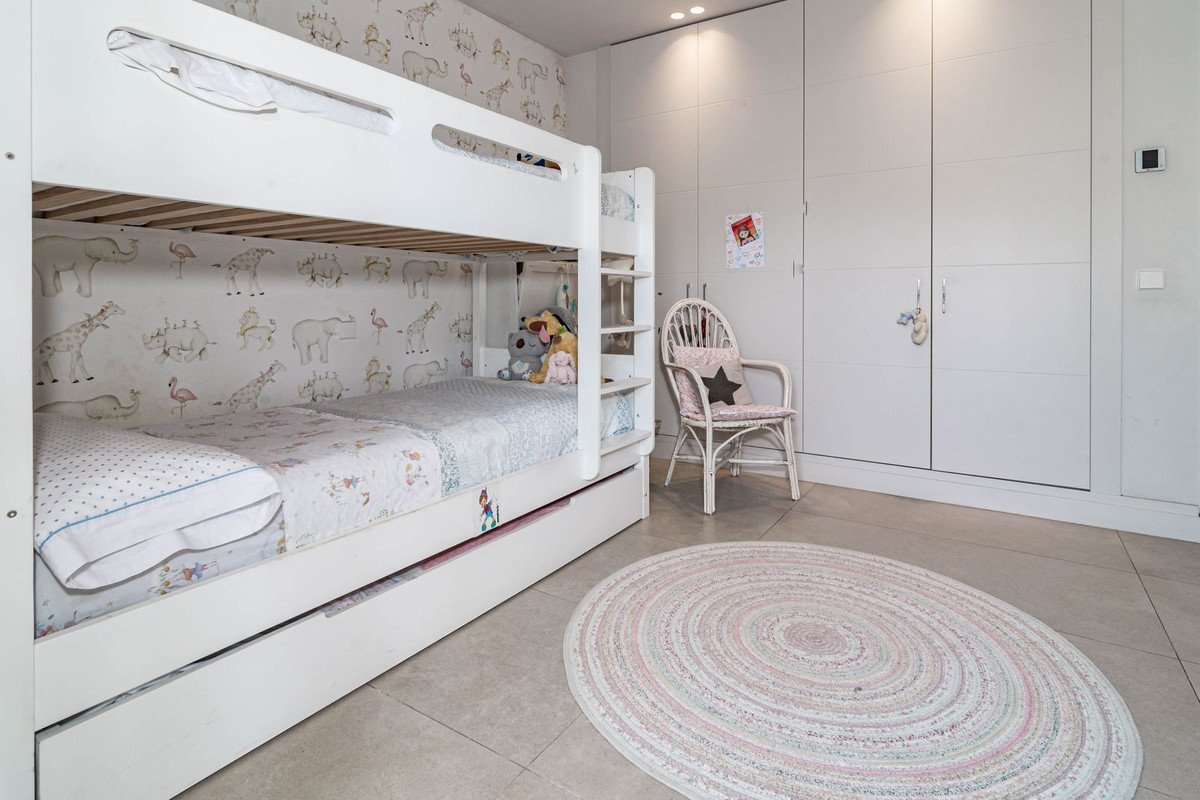 3 Bed Ground Floor Apartment in Nueva Andalucía