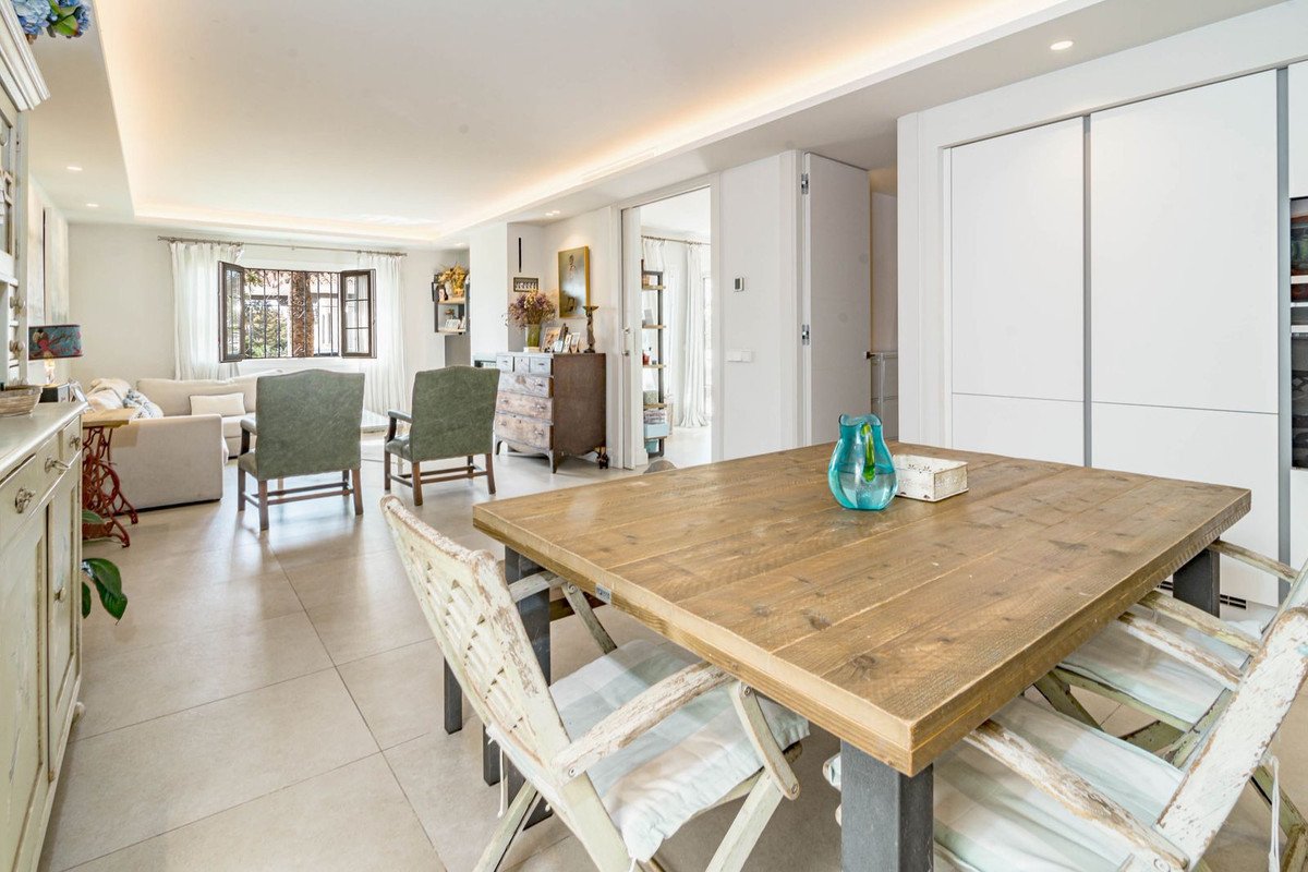 3 Bed Ground Floor Apartment in Nueva Andalucía
