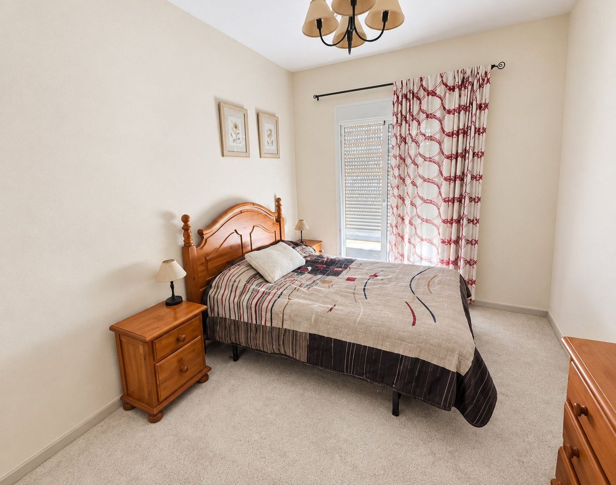 3 Bed Ground Floor Apartment in Valle Romano