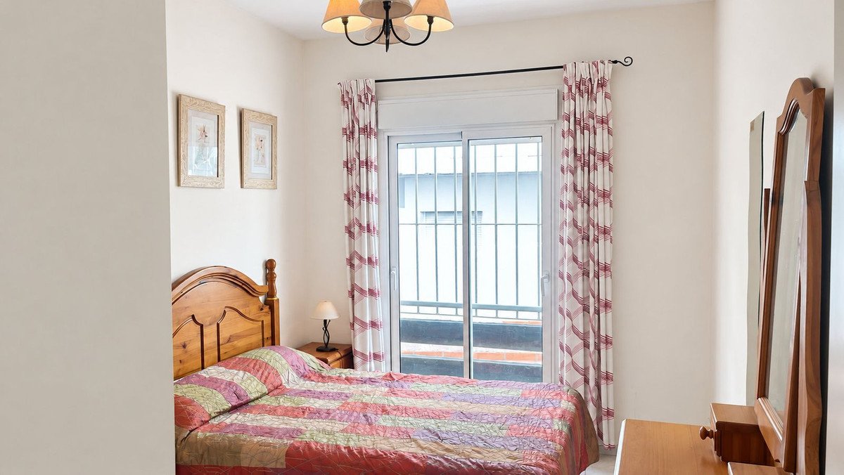 3 Bed Ground Floor Apartment in Valle Romano