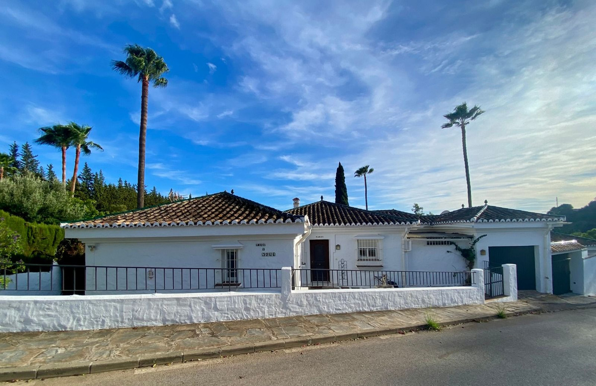 3 Bed Detached Villa in El Padron