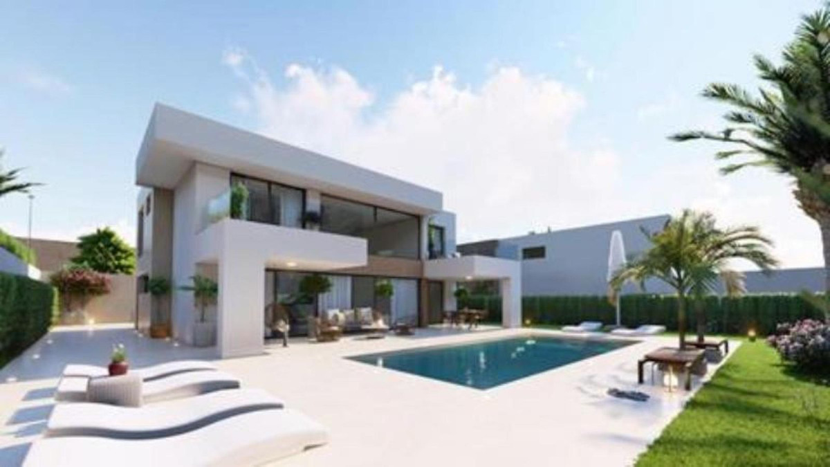 4 Bed Detached Villa in Manilva