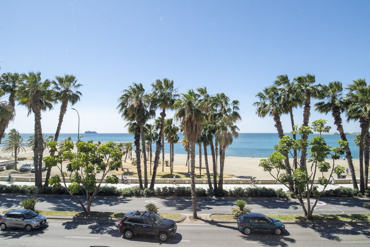 4 Bed Middle Floor Apartment in Monte Sancha