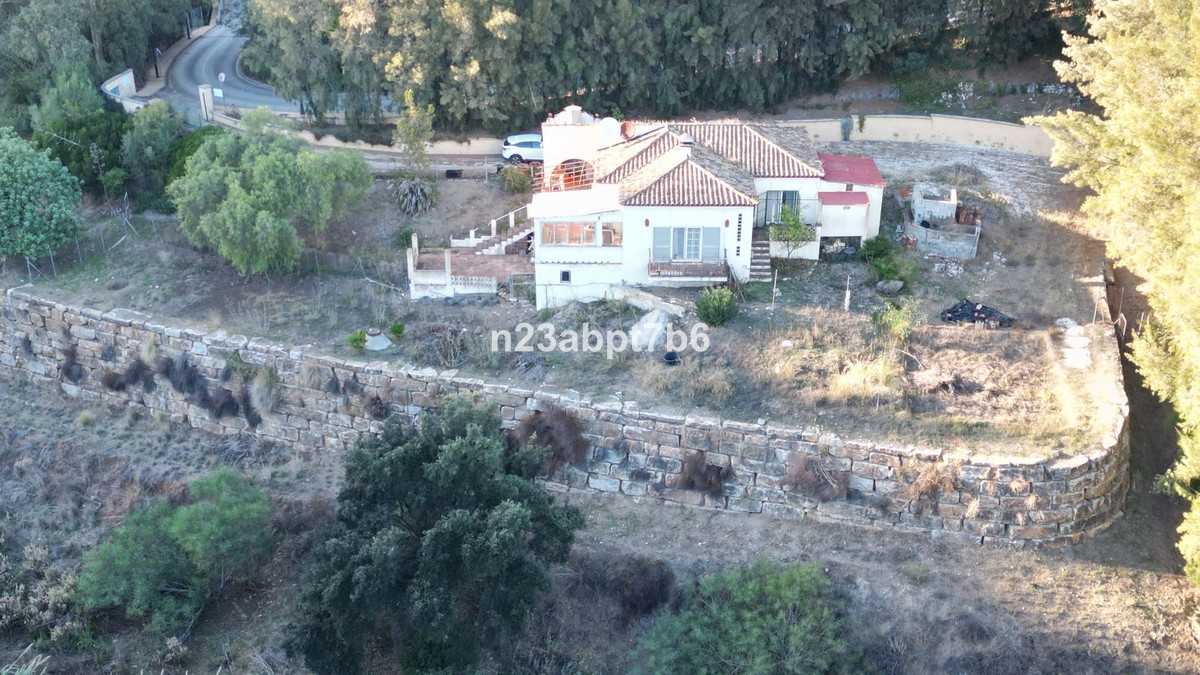 2 Bed Detached Villa in Los Almendros