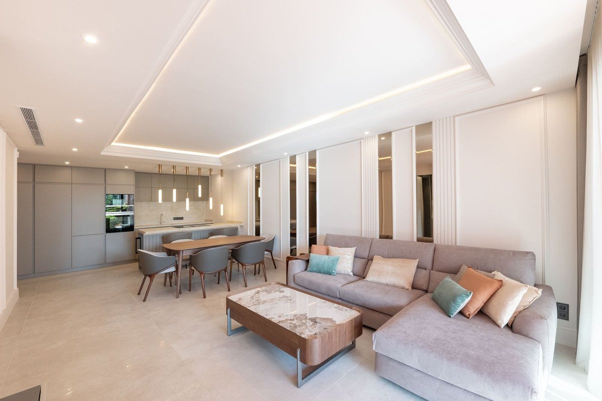 3 Bed Ground Floor Apartment in New Golden Mile