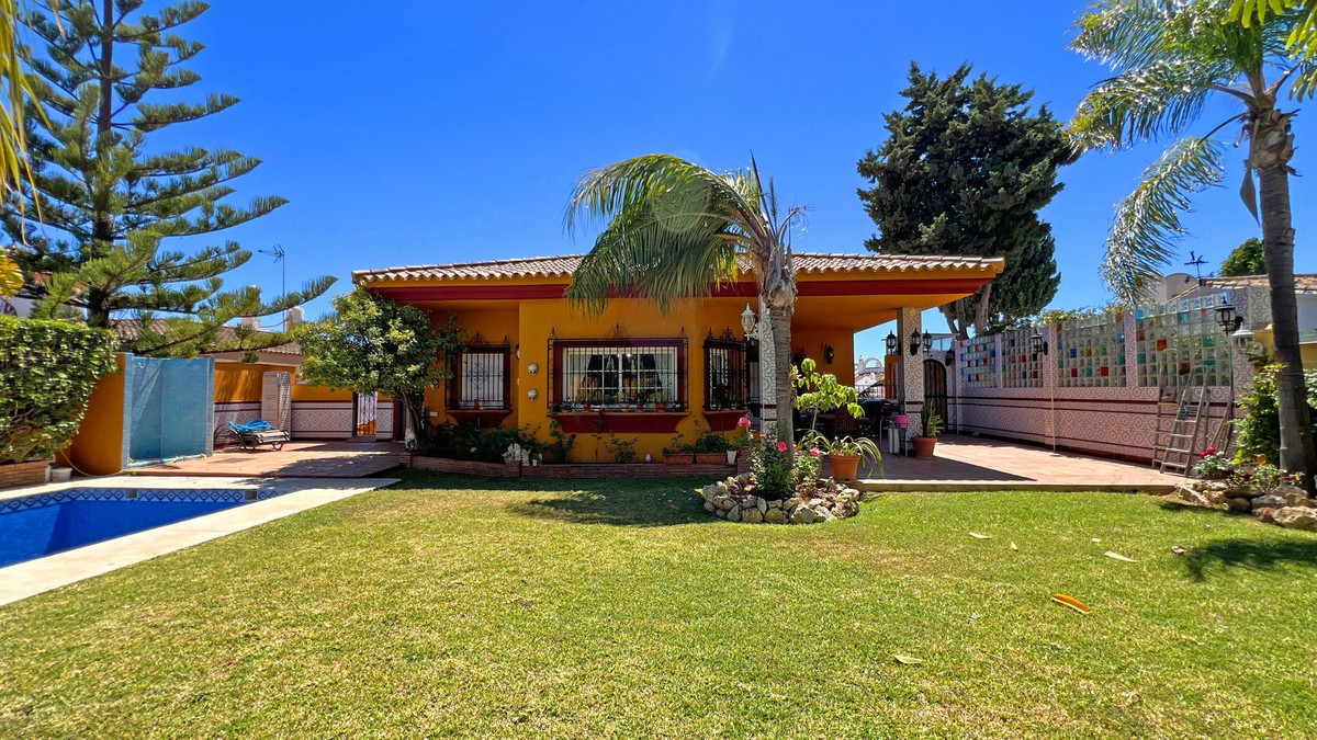6 Bed Detached Villa in Reserva de Marbella