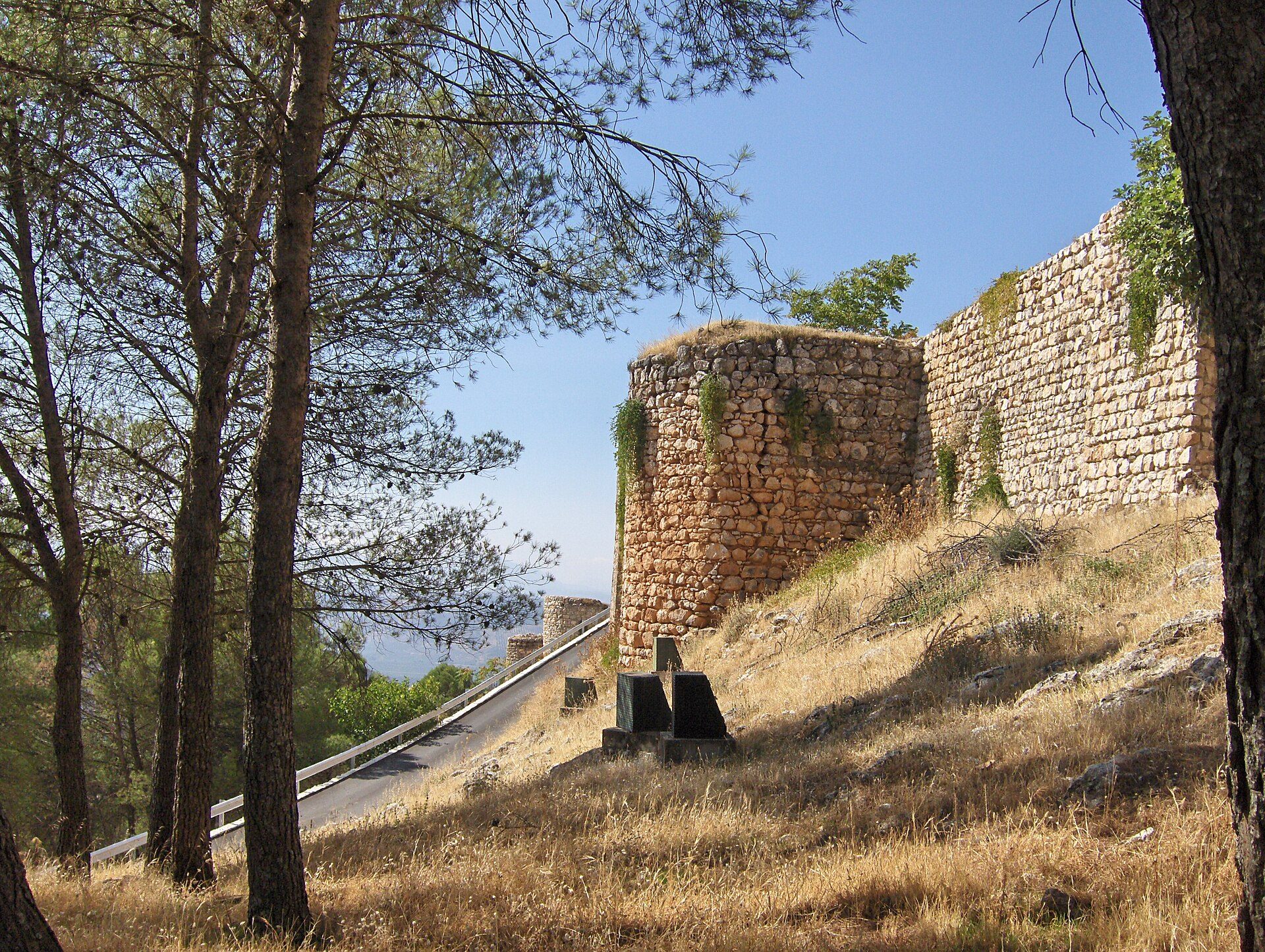 City walls, Archidona. | Tyk | CC BY-SA 3.0