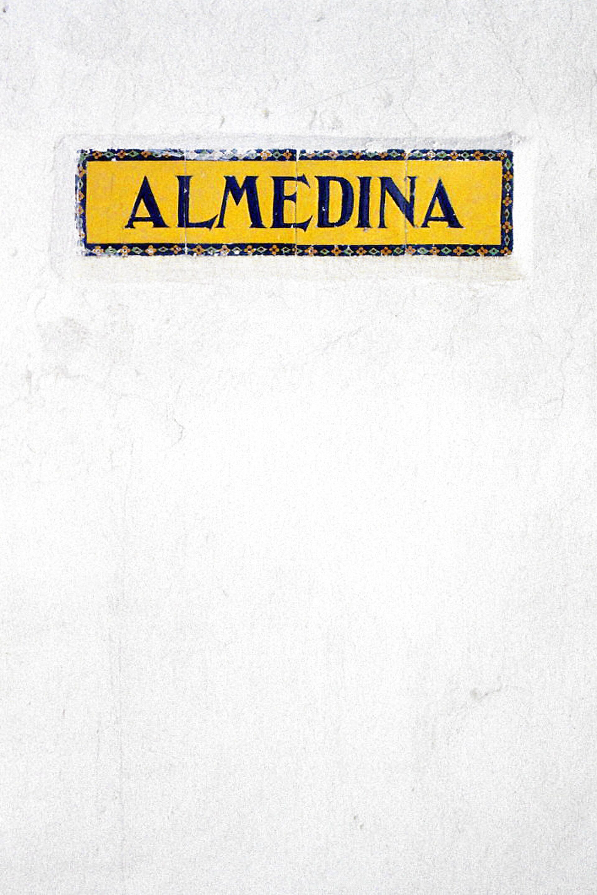 Azulejo at Arcos de la Frontera, Cádiz, Andalusia, Spain
Literal transcription f