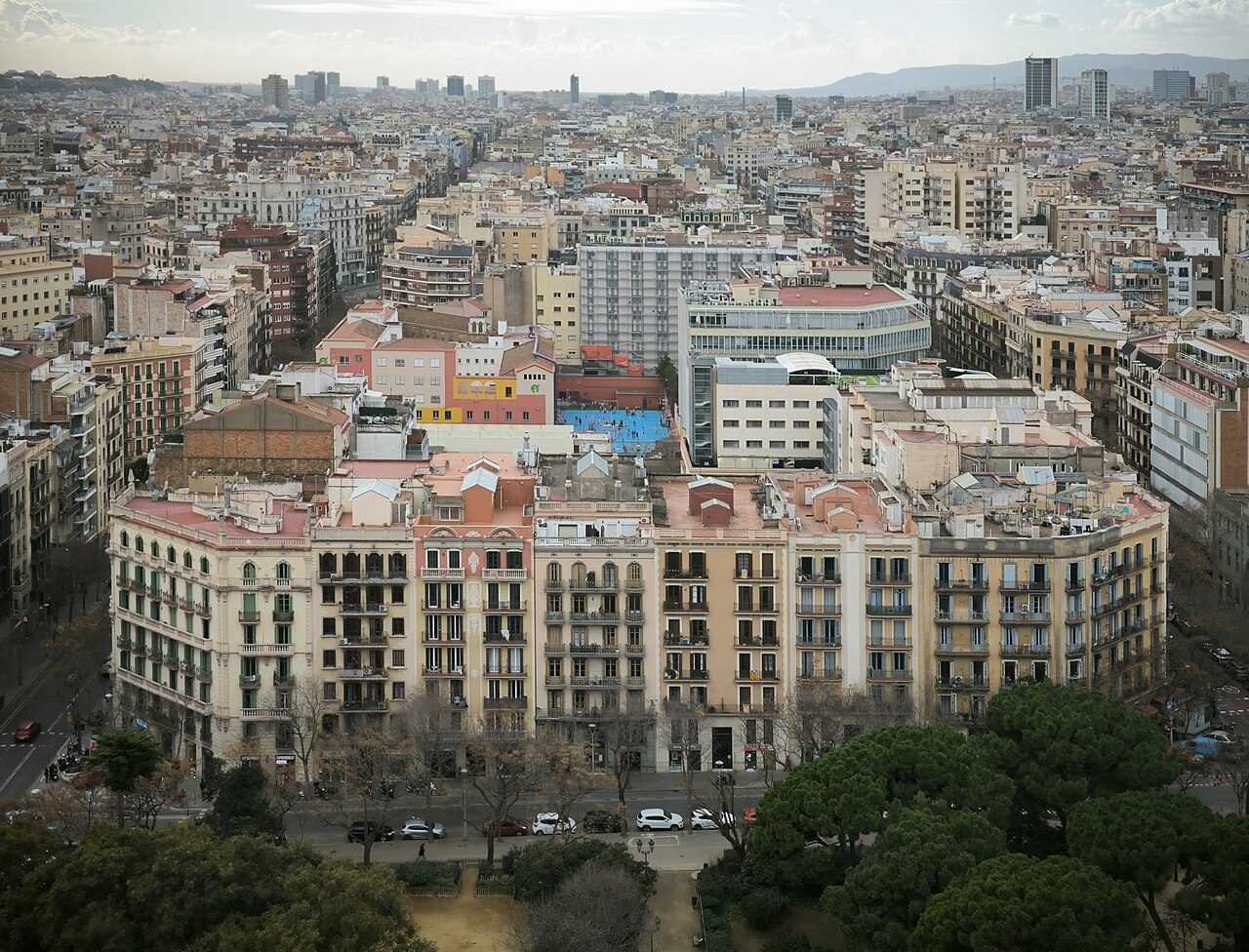 Plaça Sagrada Família, house 1 to 7 Barcelona, Spain