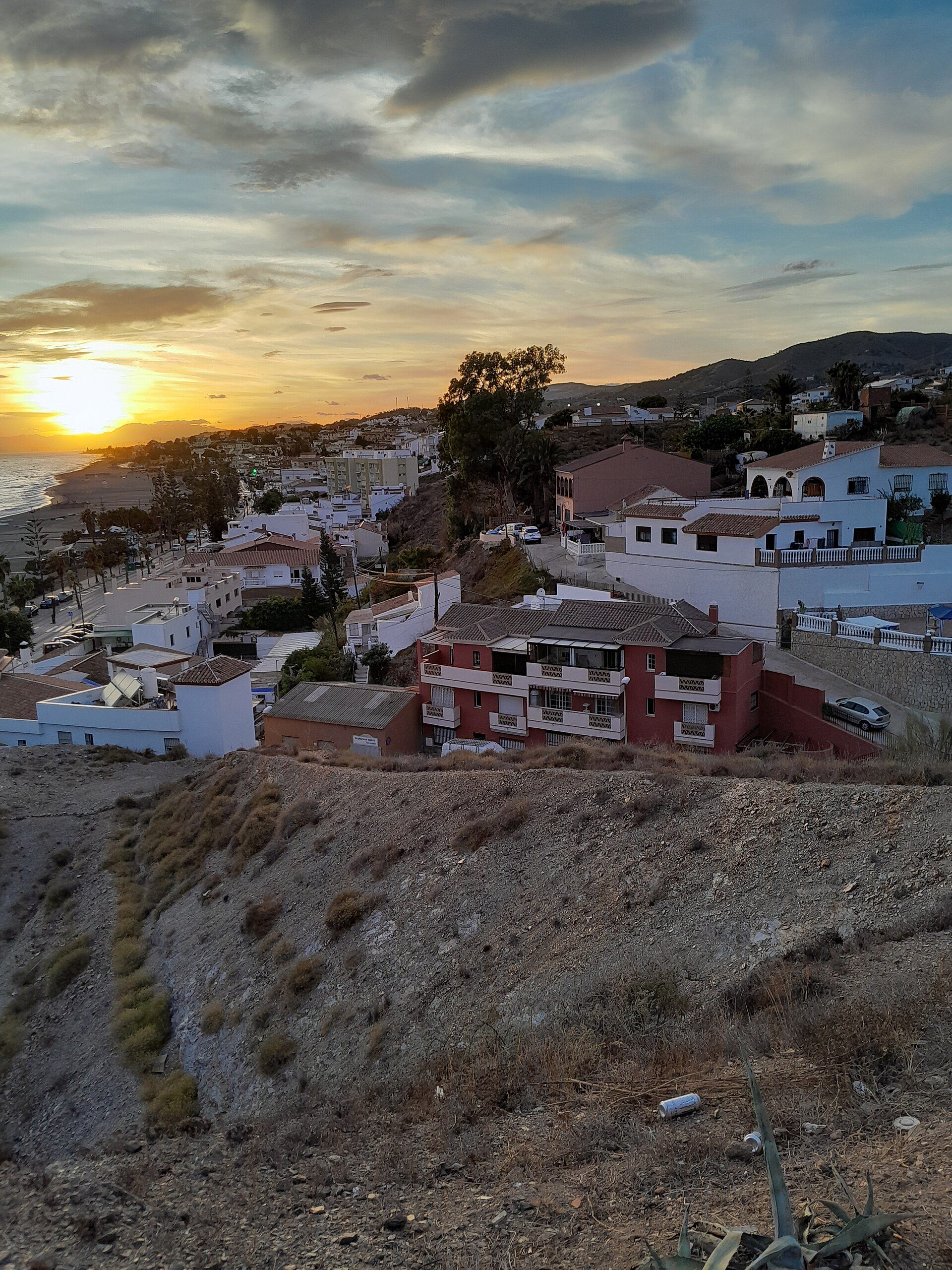 Cozy two-bedroom apartment with sea view, balcony, and modern amenities.