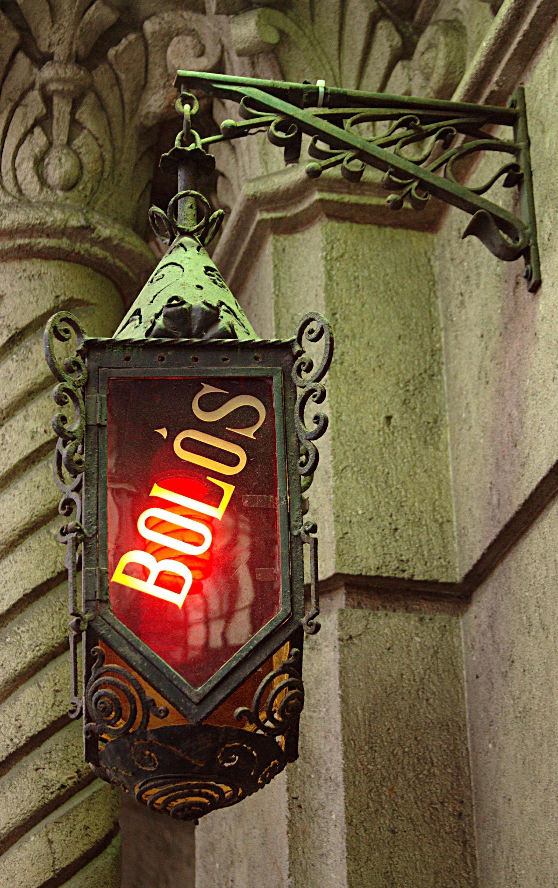 Lamparina da Farmàcia Bolós