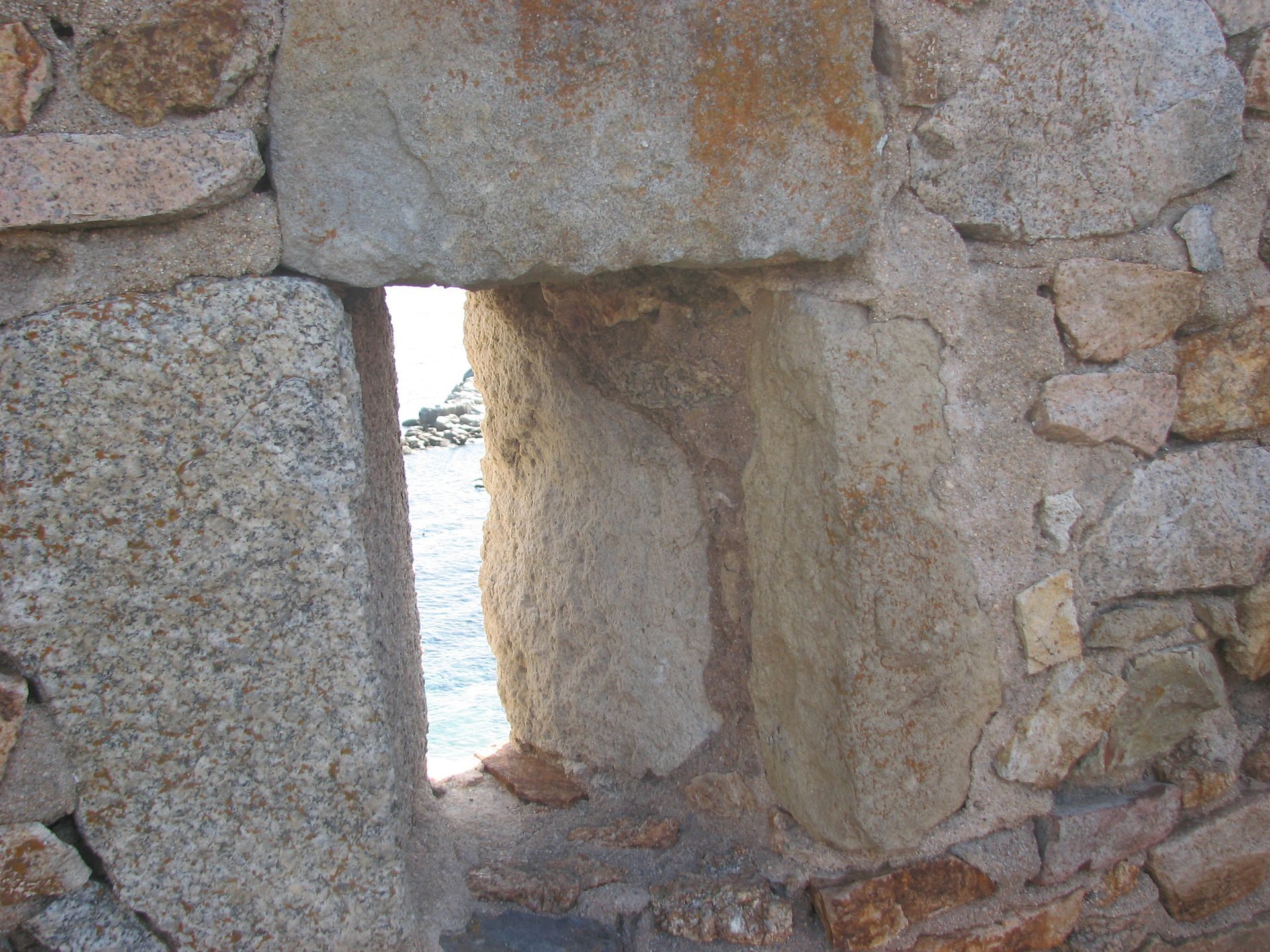 Detall D Una Espitllera Del Castell De T 61693E394Cc2