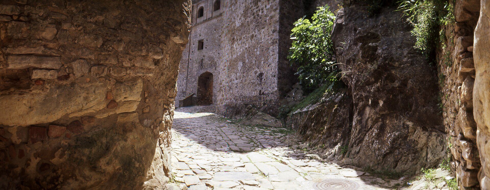 A city gate. Castellar de la Frontera, Cádiz, Andalusia, Spain
