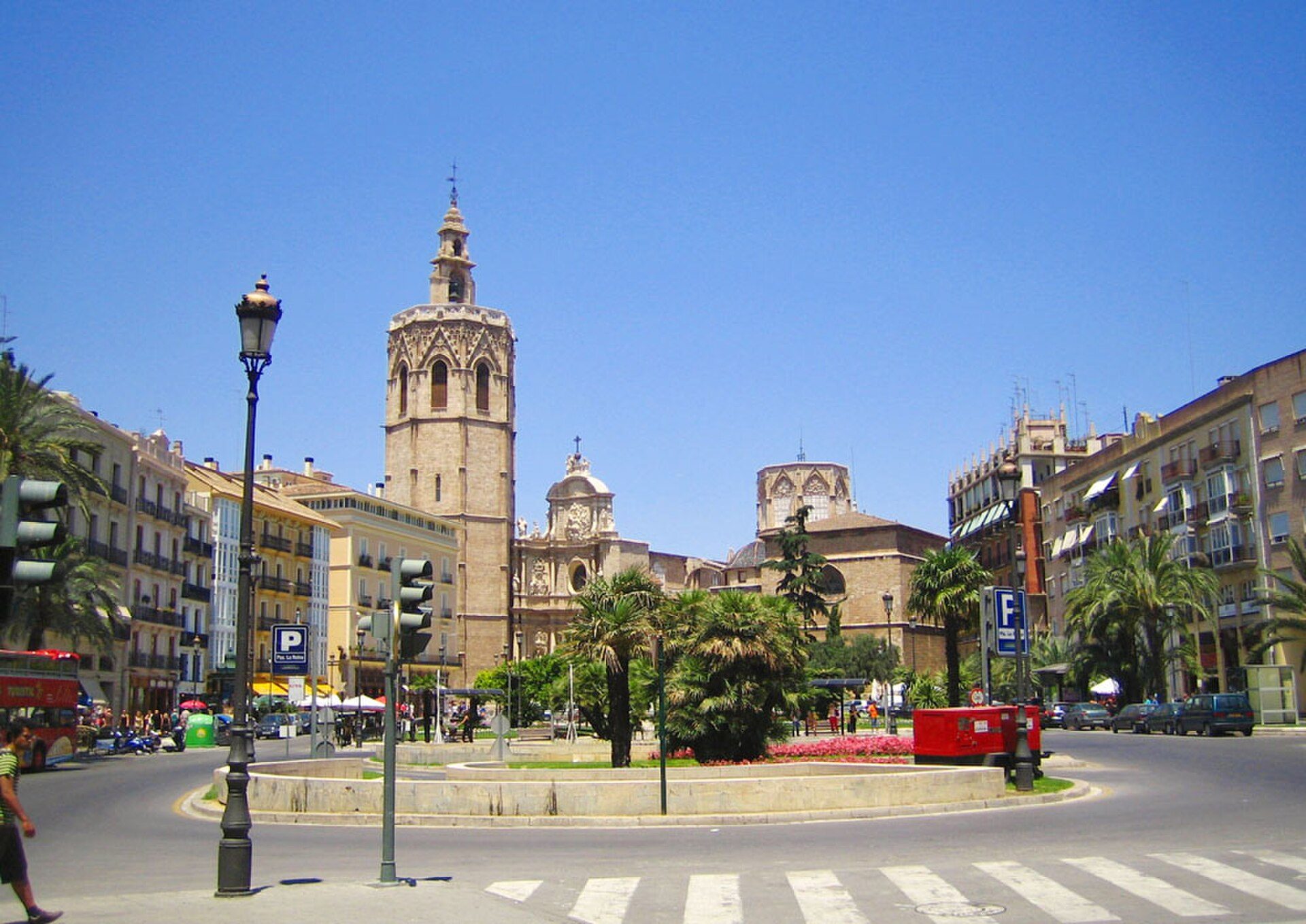 Alt text: Spacious room with city view, featuring a balcony and modern amenities.