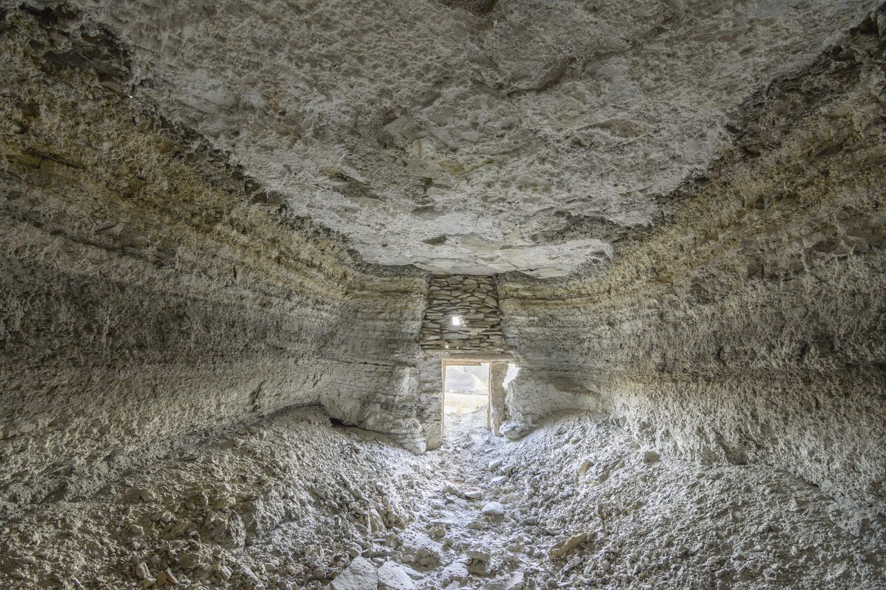 Cantera de extracción de Yeso en Cúllar, Geoparque de Granada (España).
