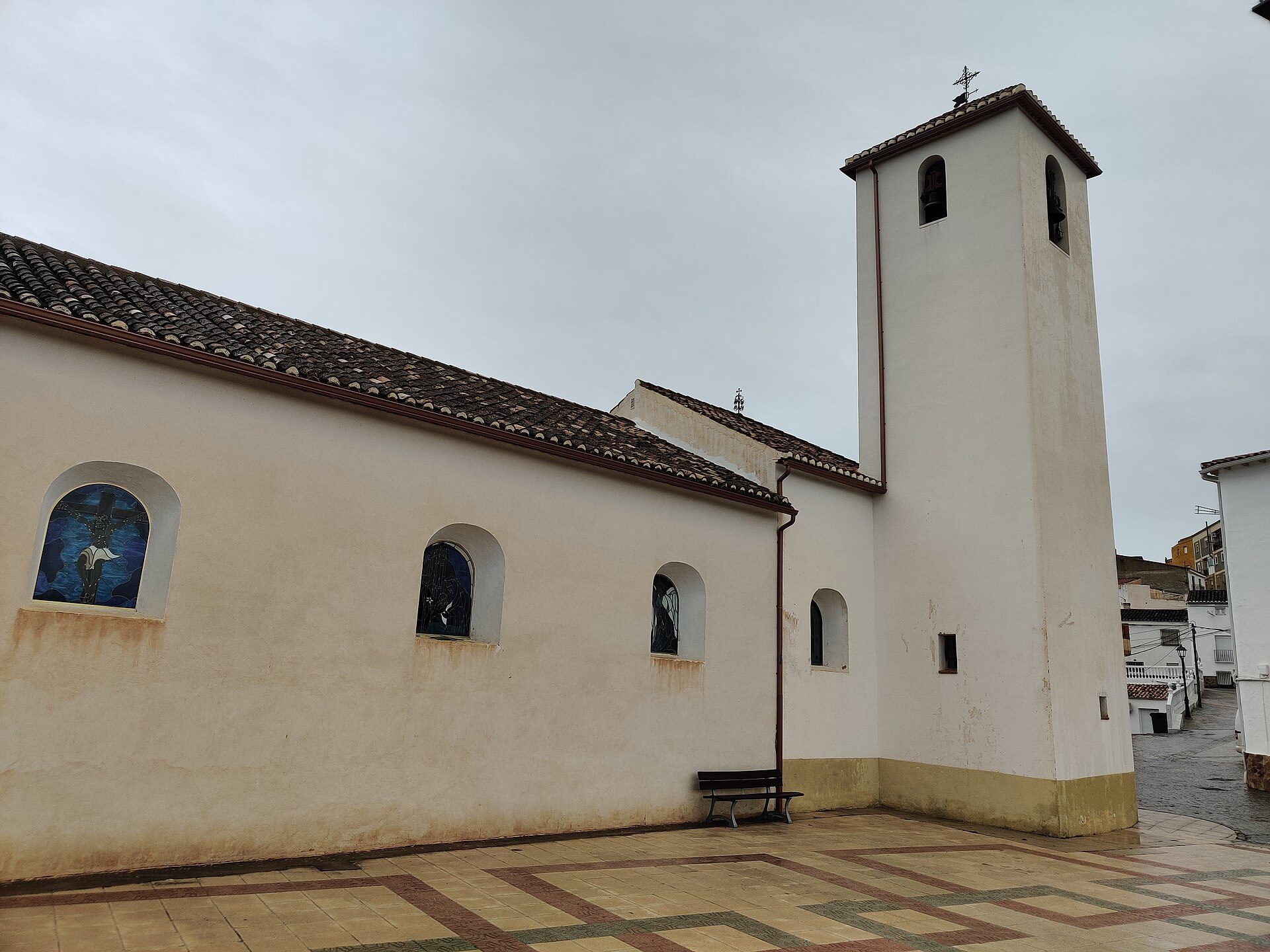 Torre de la iglesia de Freila.