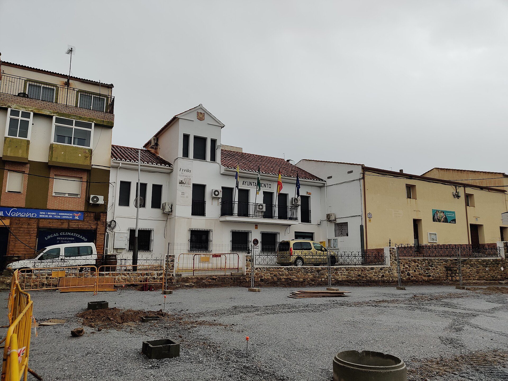 Edificio del Ayuntamiento de Freila, Granada. | Veinticuatro de Jahén | CC BY-SA 4.0