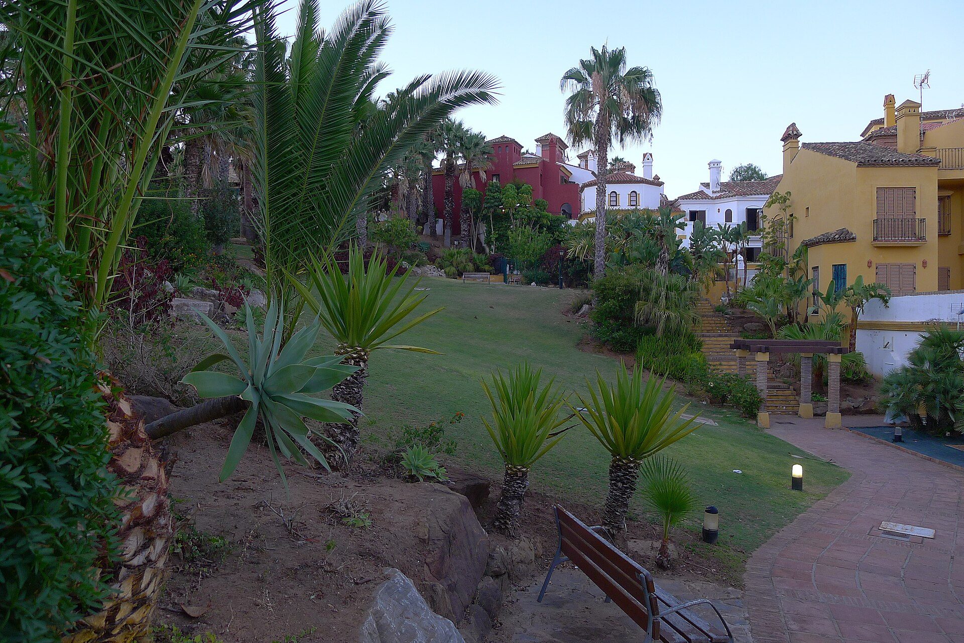 Vista parcial de la plaza