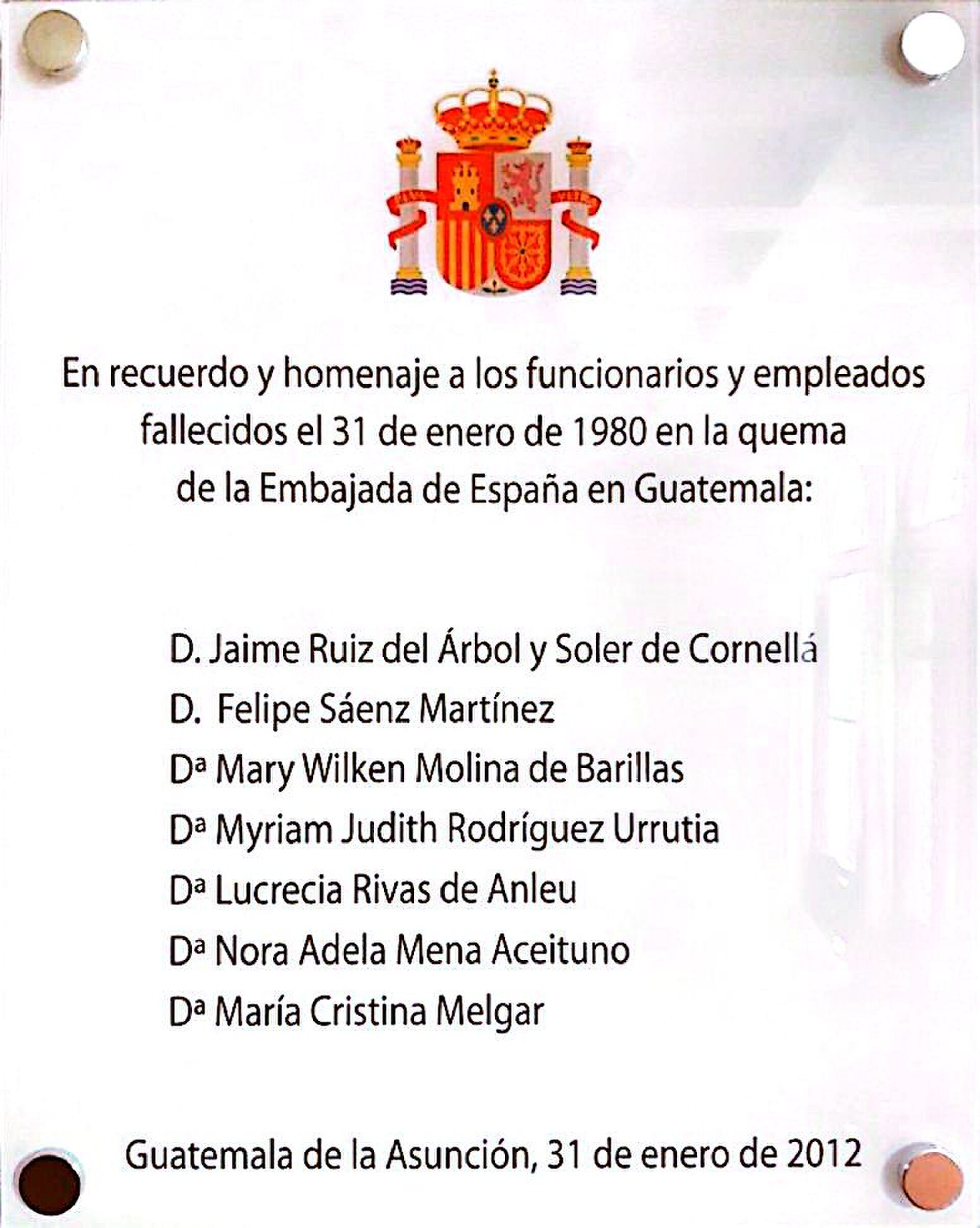Alt text: Document listing names of deceased Spanish Embassy employees in Guatemala, dated 2012.