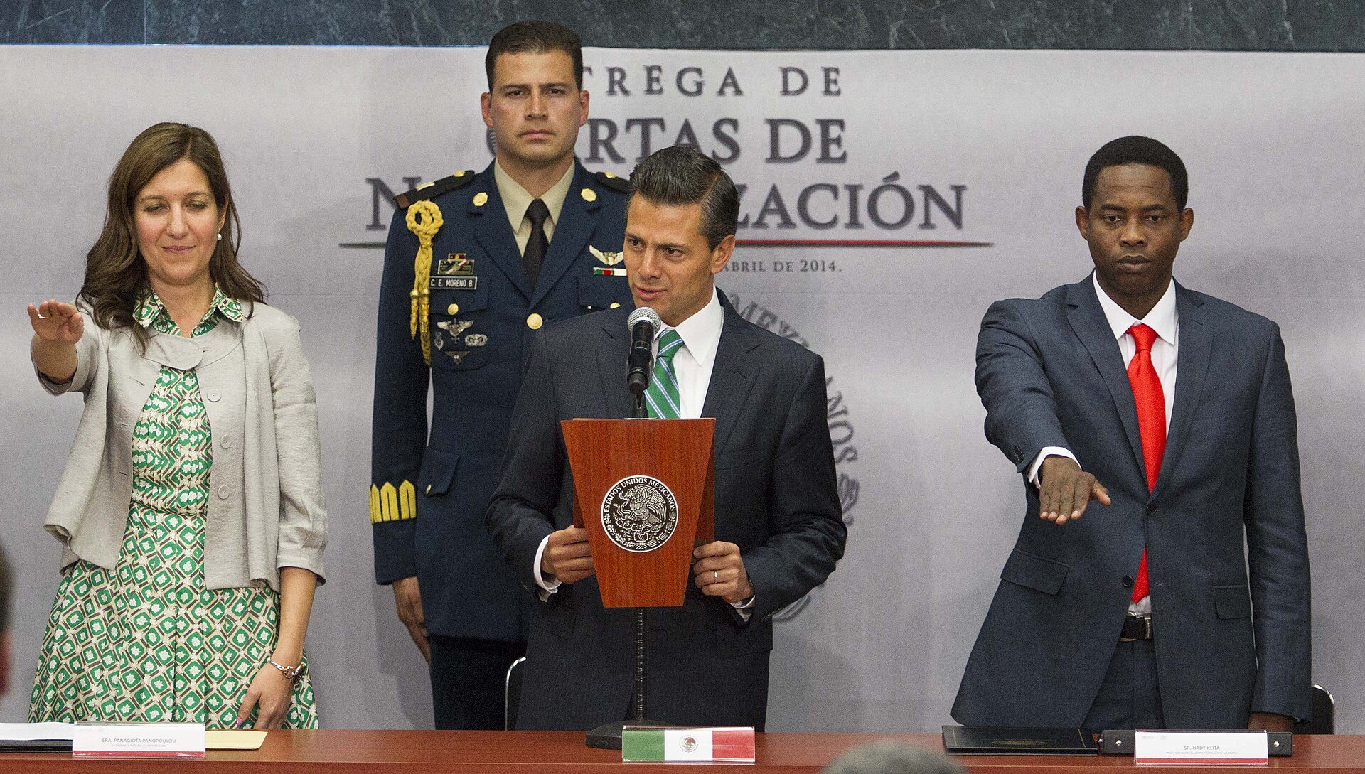 Naturalization ceremony. The administration of the oath to new Mexican citizens 