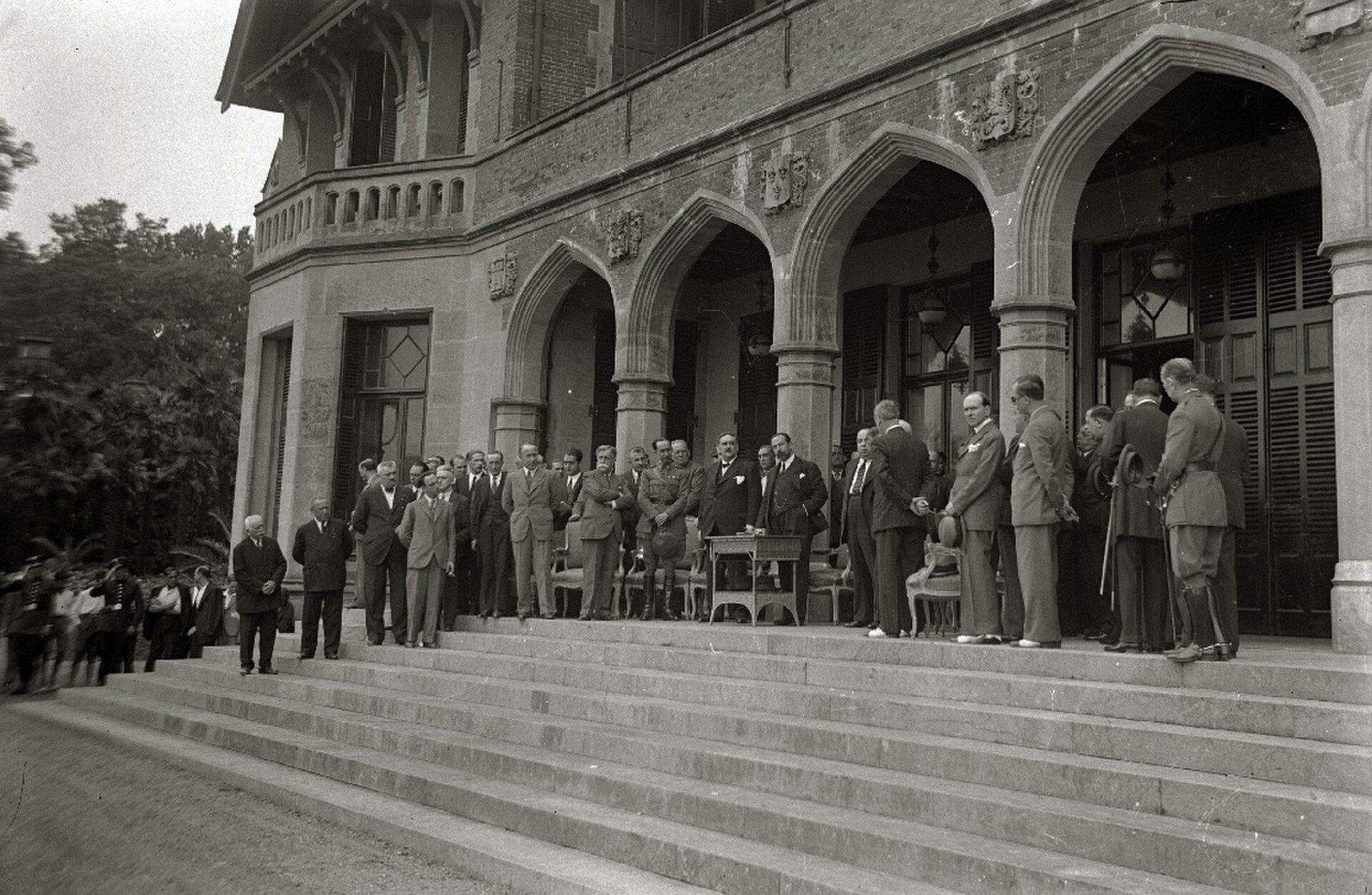 * Título original: Reunion política en el palacio de Miramar (3/7)
Localización: San Sebastián (Guipúzcoa) | Pascual Marín | CC BY-SA 3.0