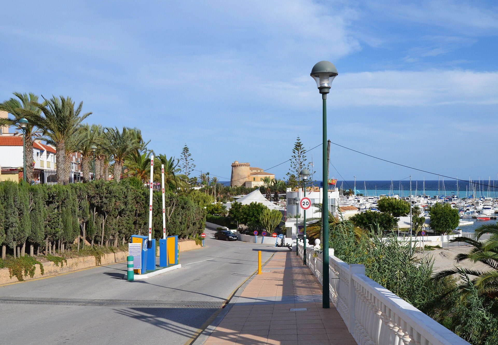 Carrer d'accés al port de la Torre de la Foradada. | Joanbanjo | CC BY-SA 4.0