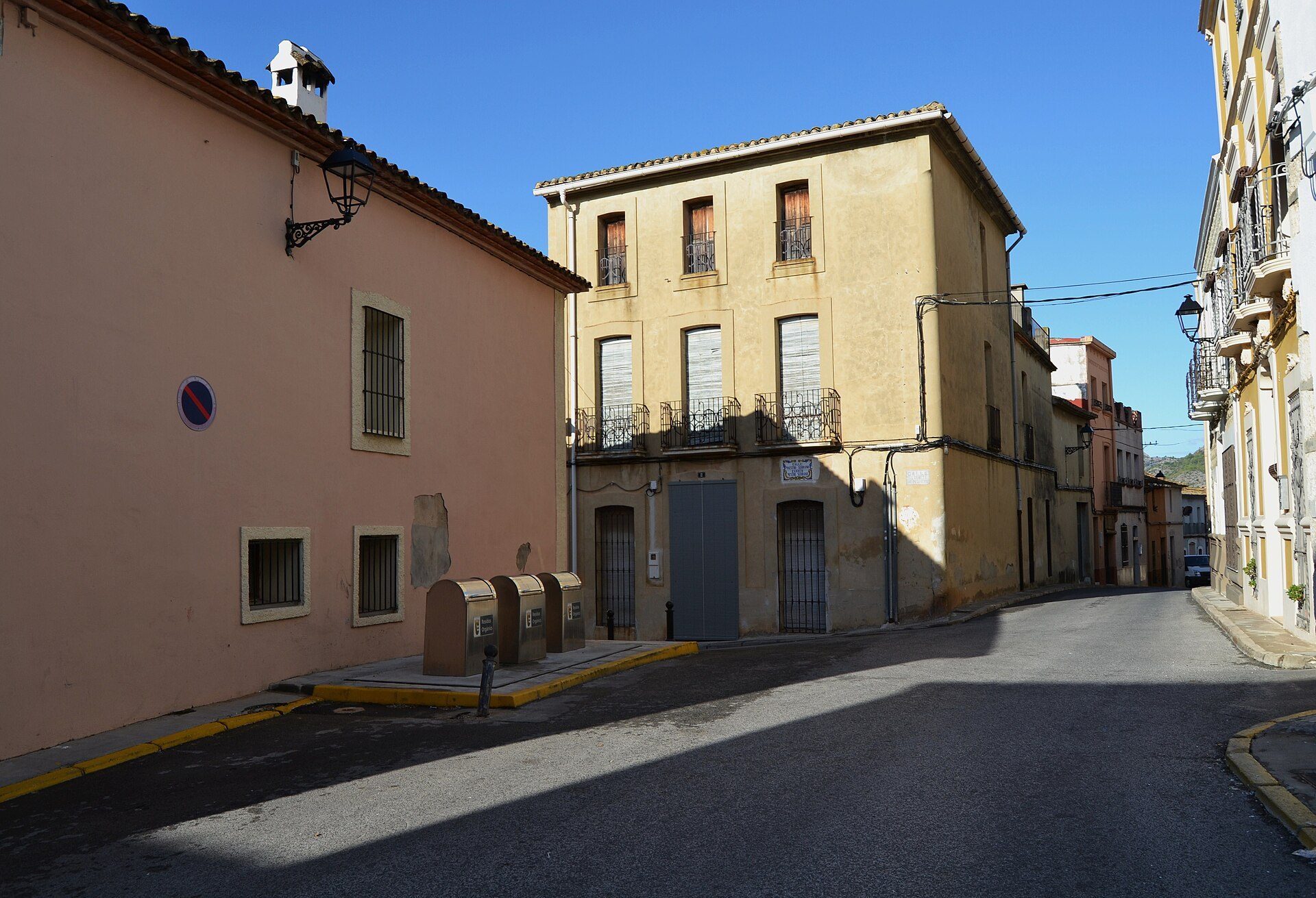 Carrer a Sanet i Negrals.