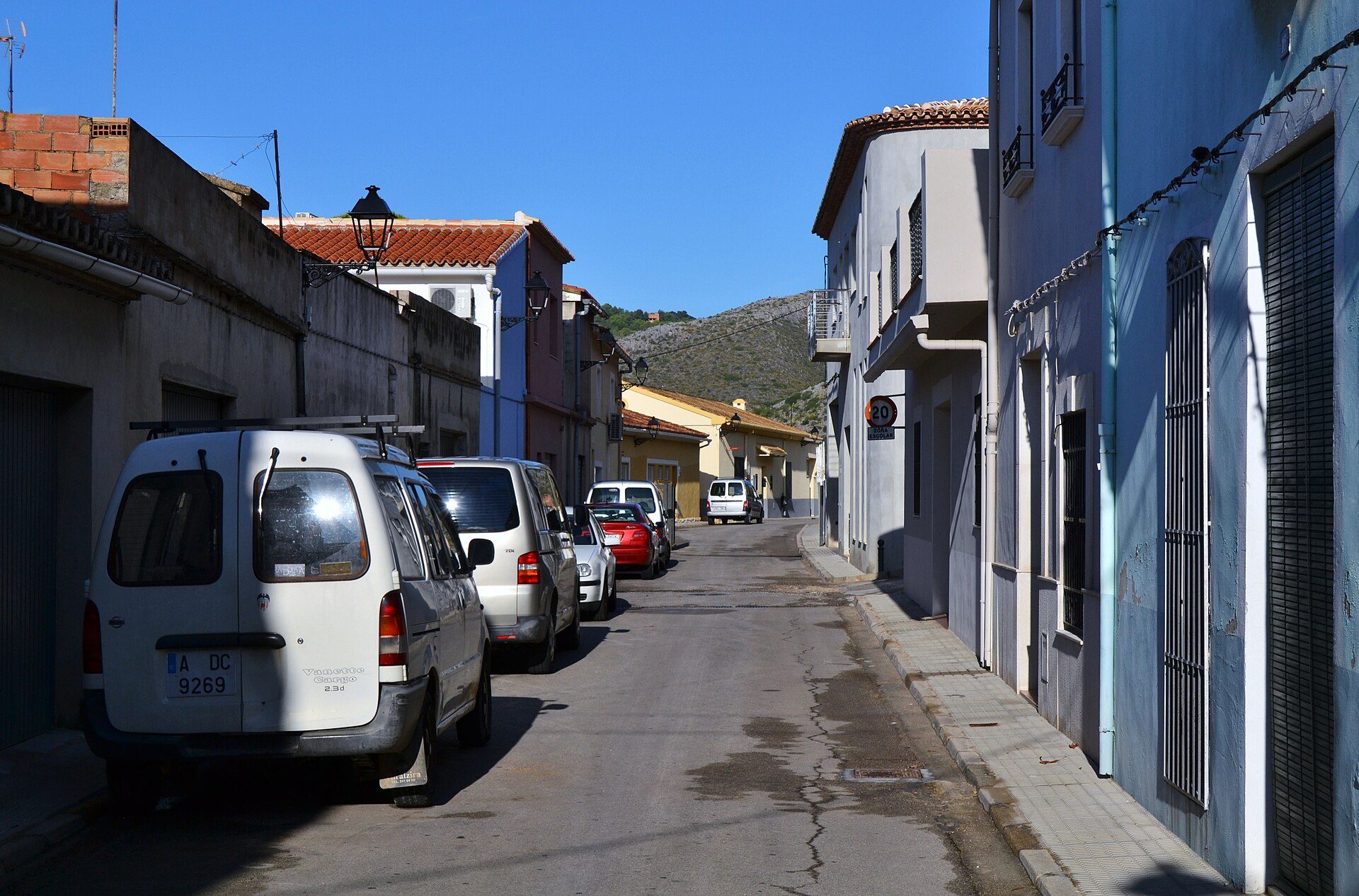 Carrer a Sanet i els Negrals.