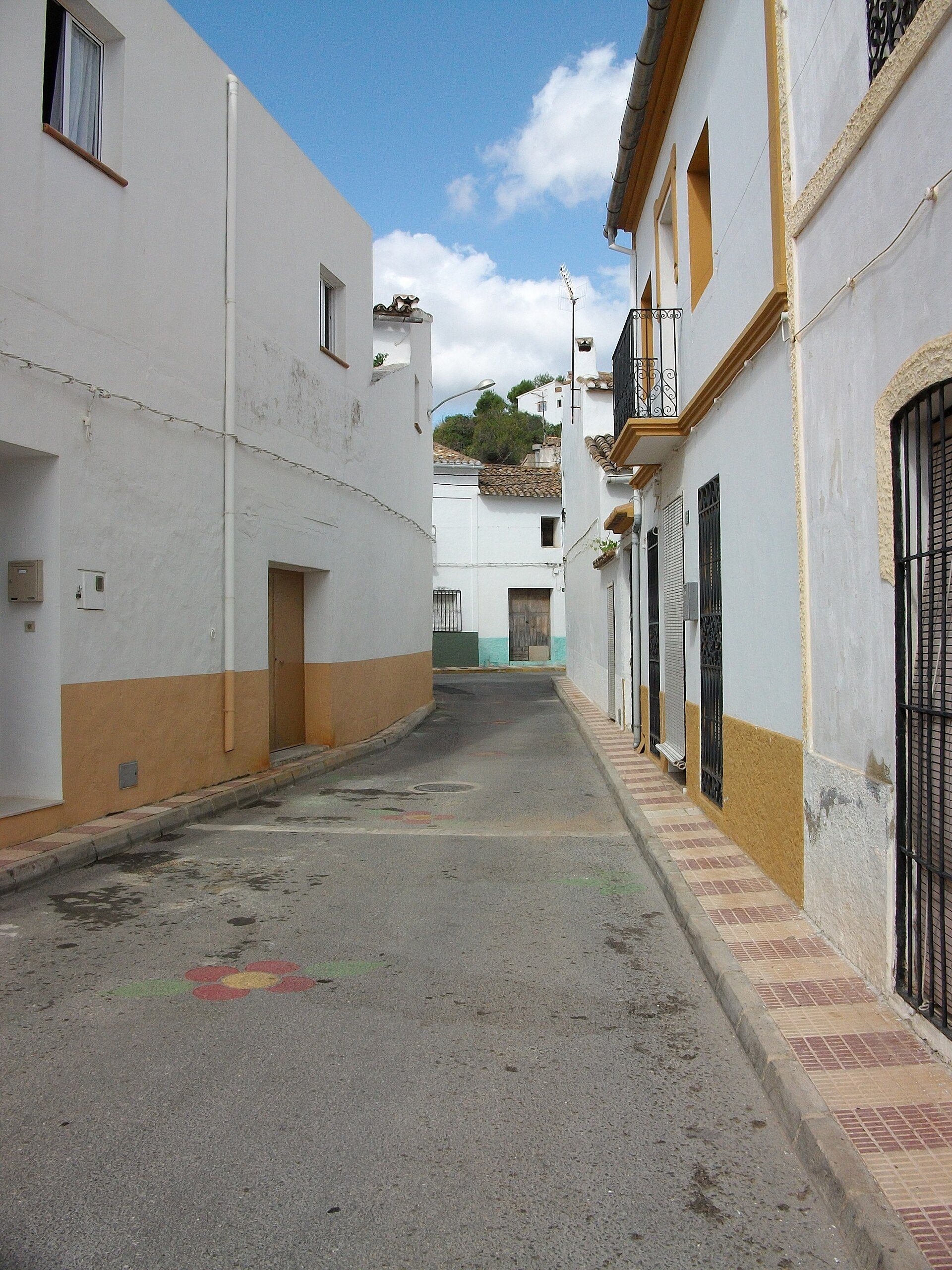 Carrer de Senija, estiu de 2009, Marina Alta, País Valencià.