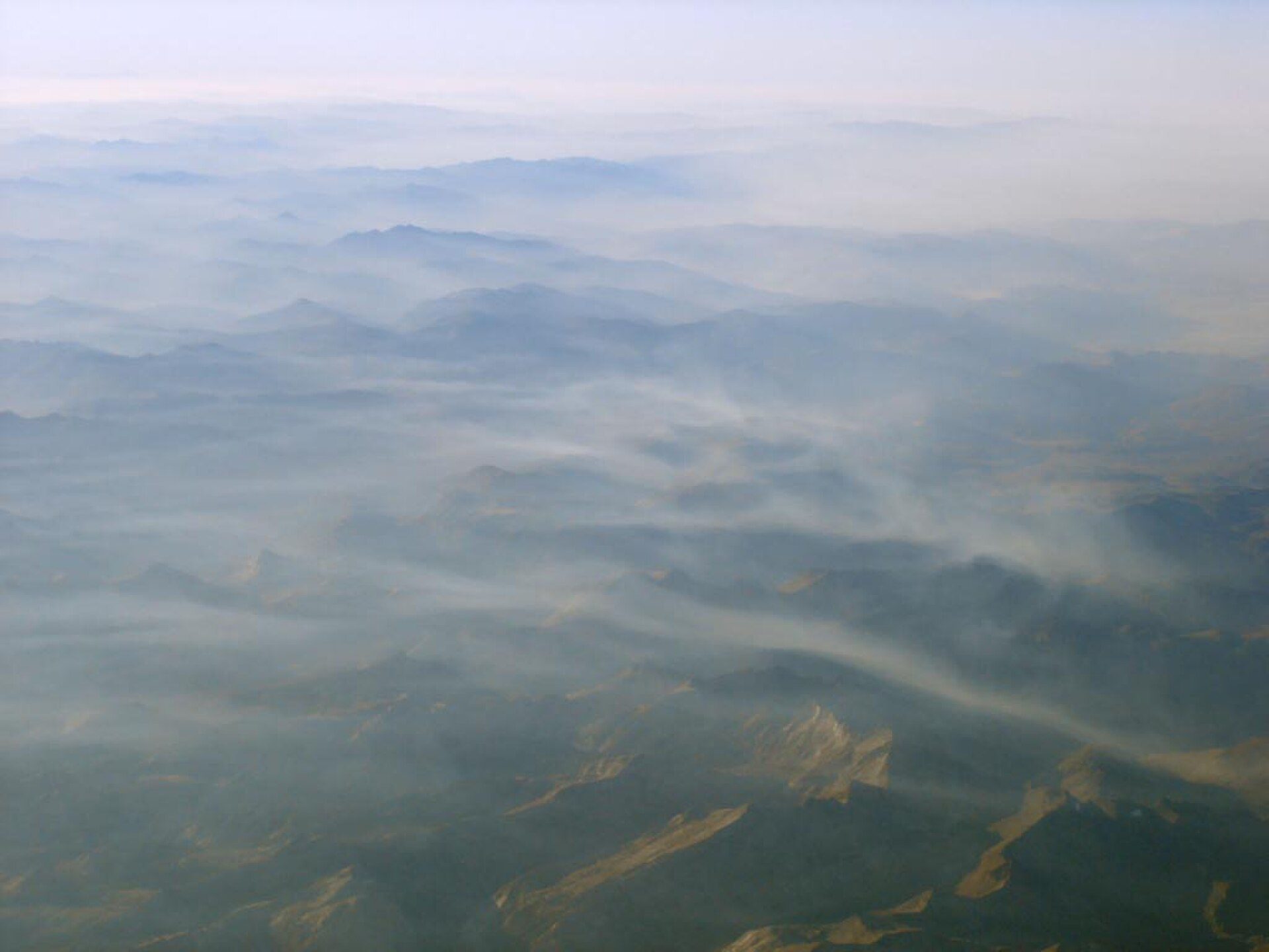 Smoke in the Sierra Nevada | Miguel Vieira from Redwood City, CA, USA | CC BY 2.0